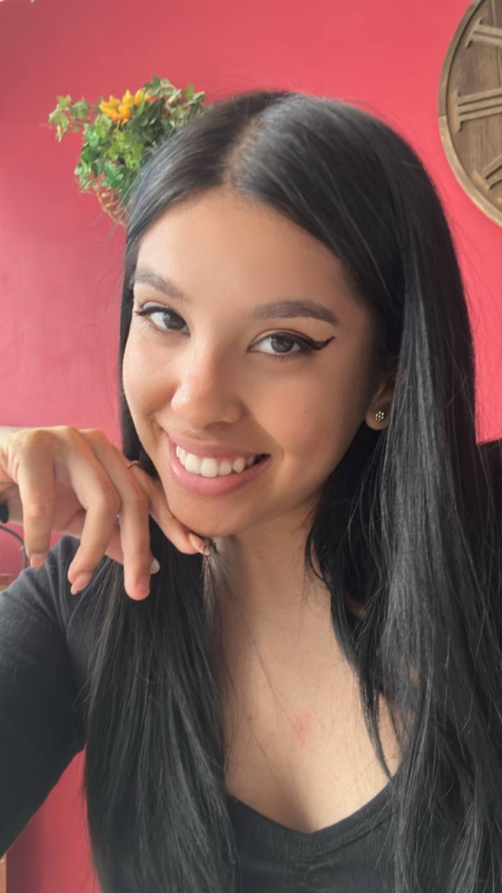 The face of a Mexican girl loving today’s makeup ️ Sexy