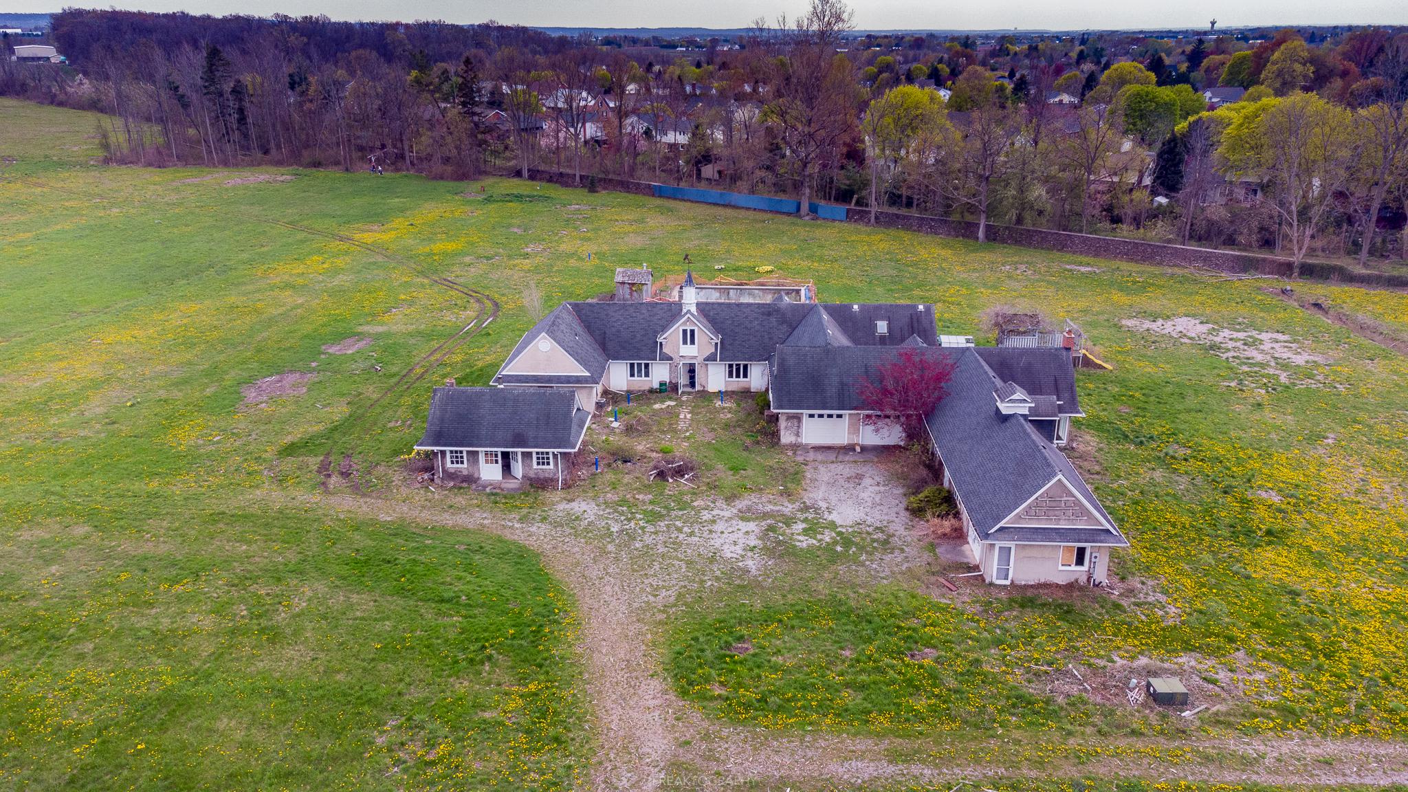 One of 5 Abandoned Houses on a large piece of property in Southern