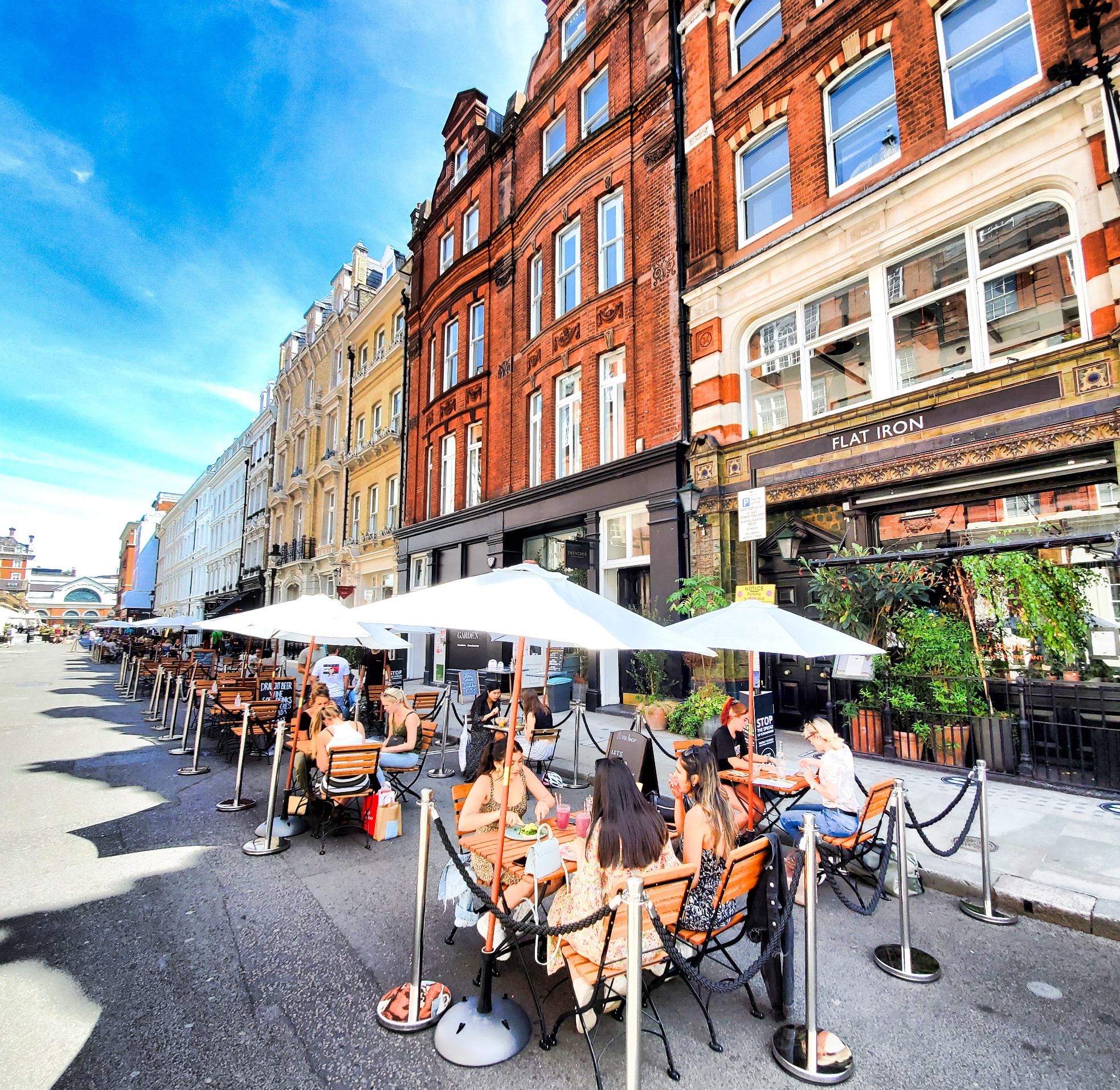 Life coming back to London! Outdoor restaurants at Covent Garden. r/london