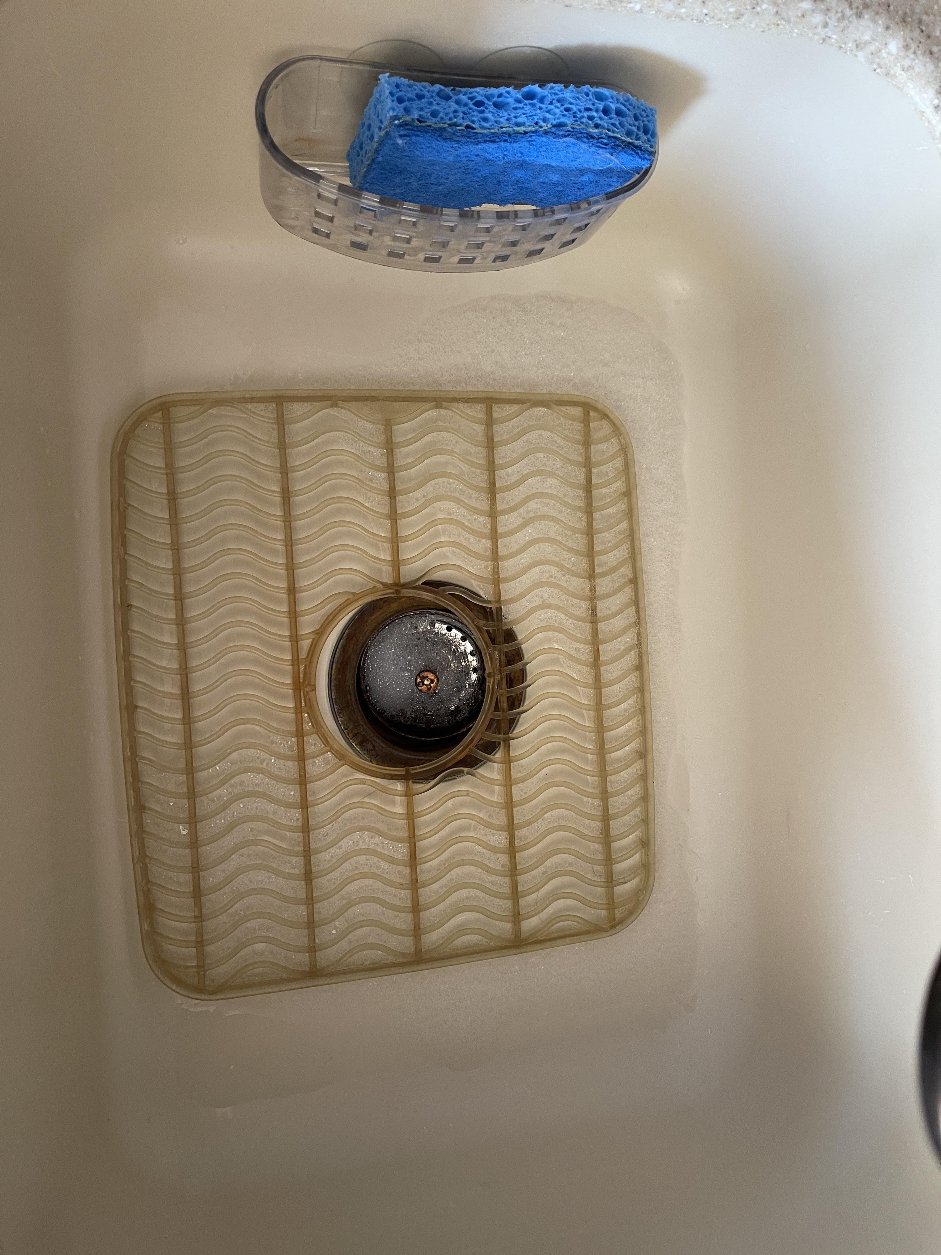 My sink is pretty clean. r/notinteresting