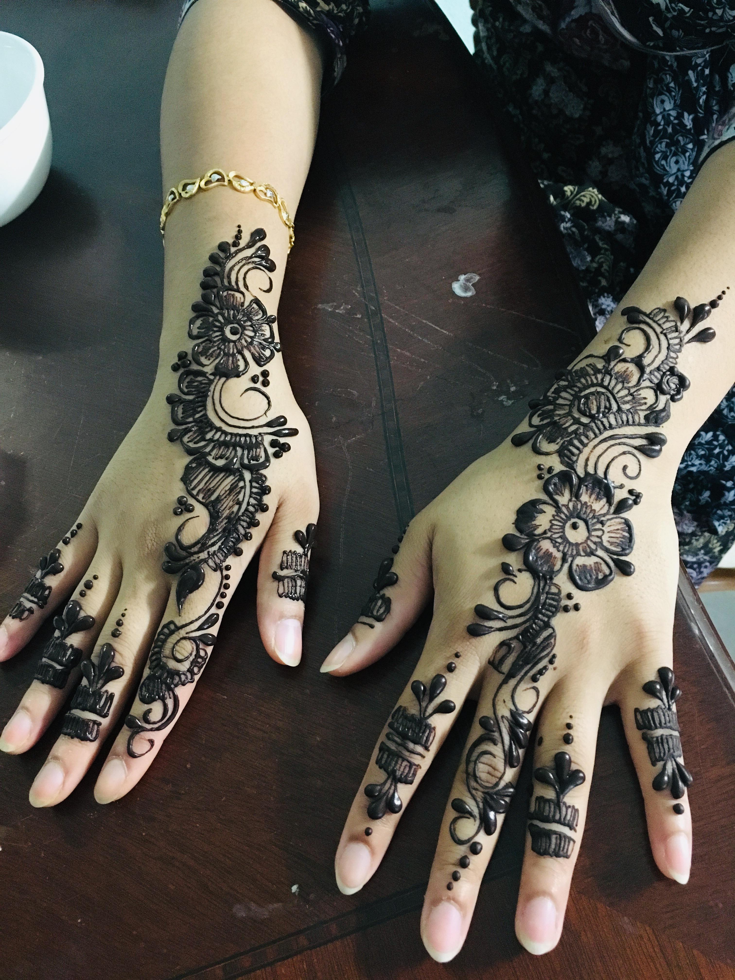 Simple henna henna