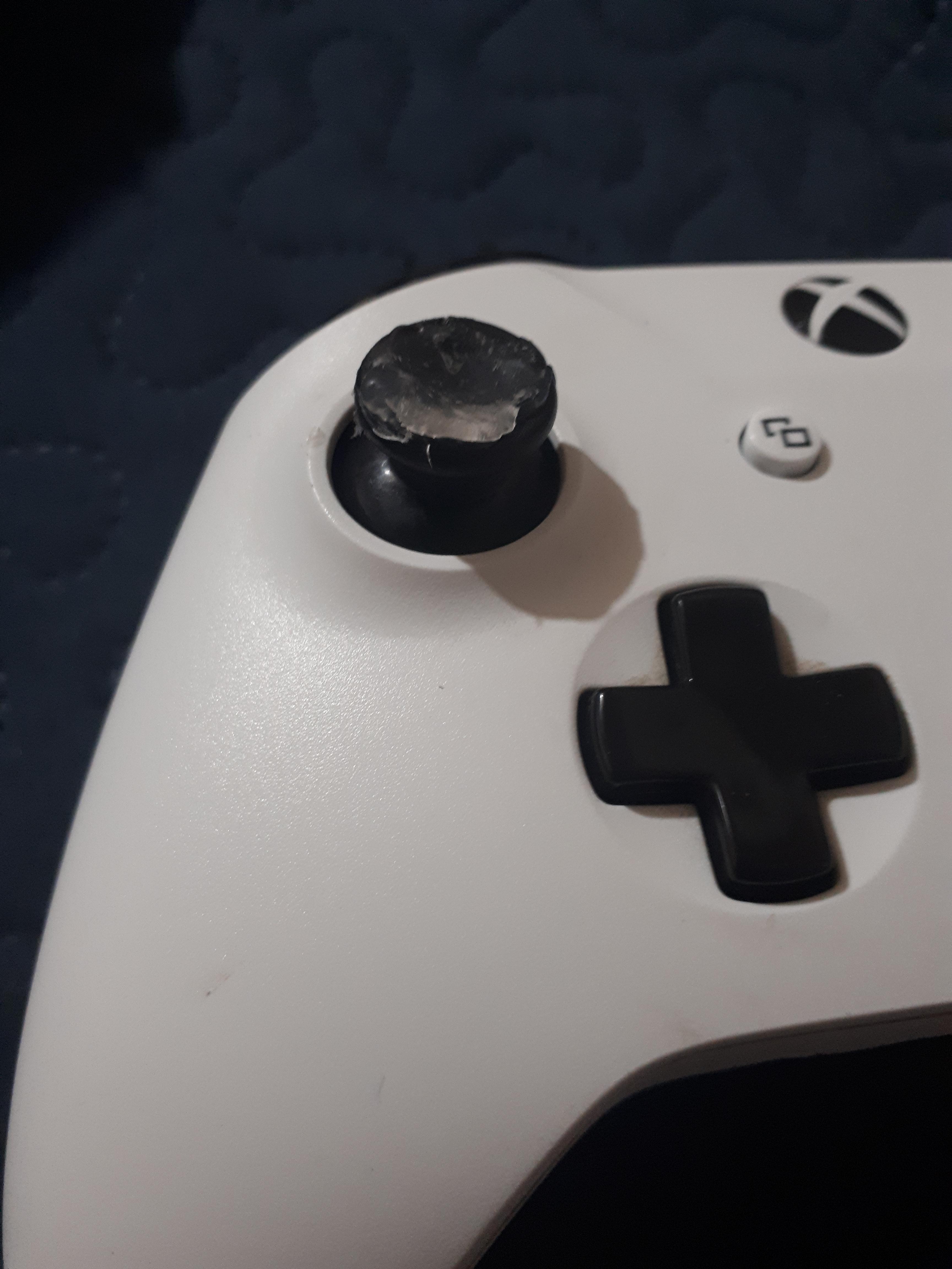 Gg gamers i broke the rubber on my thumbstick and i dont know how to