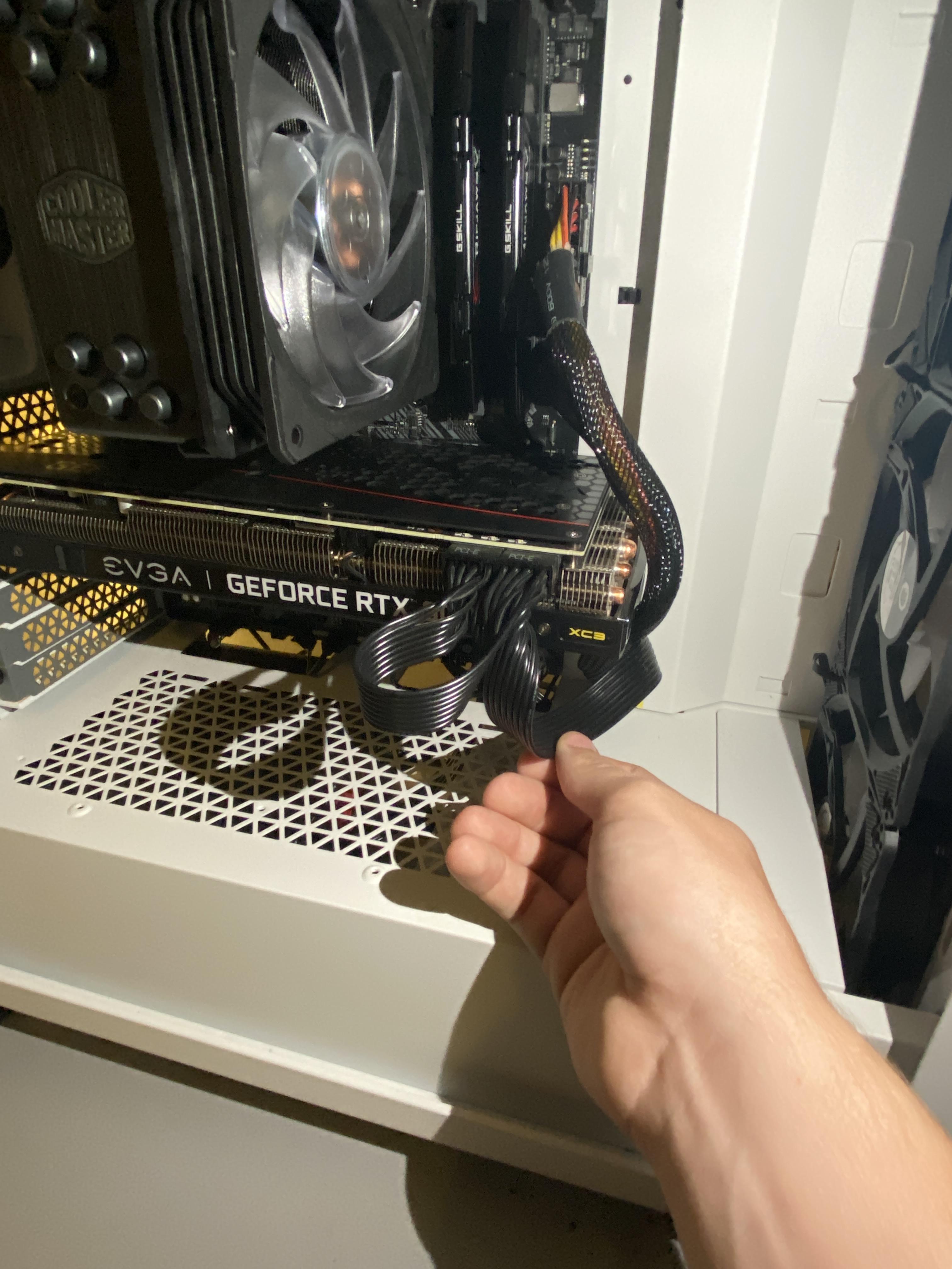Separate power supply cables for a 3070? r/pcmasterrace