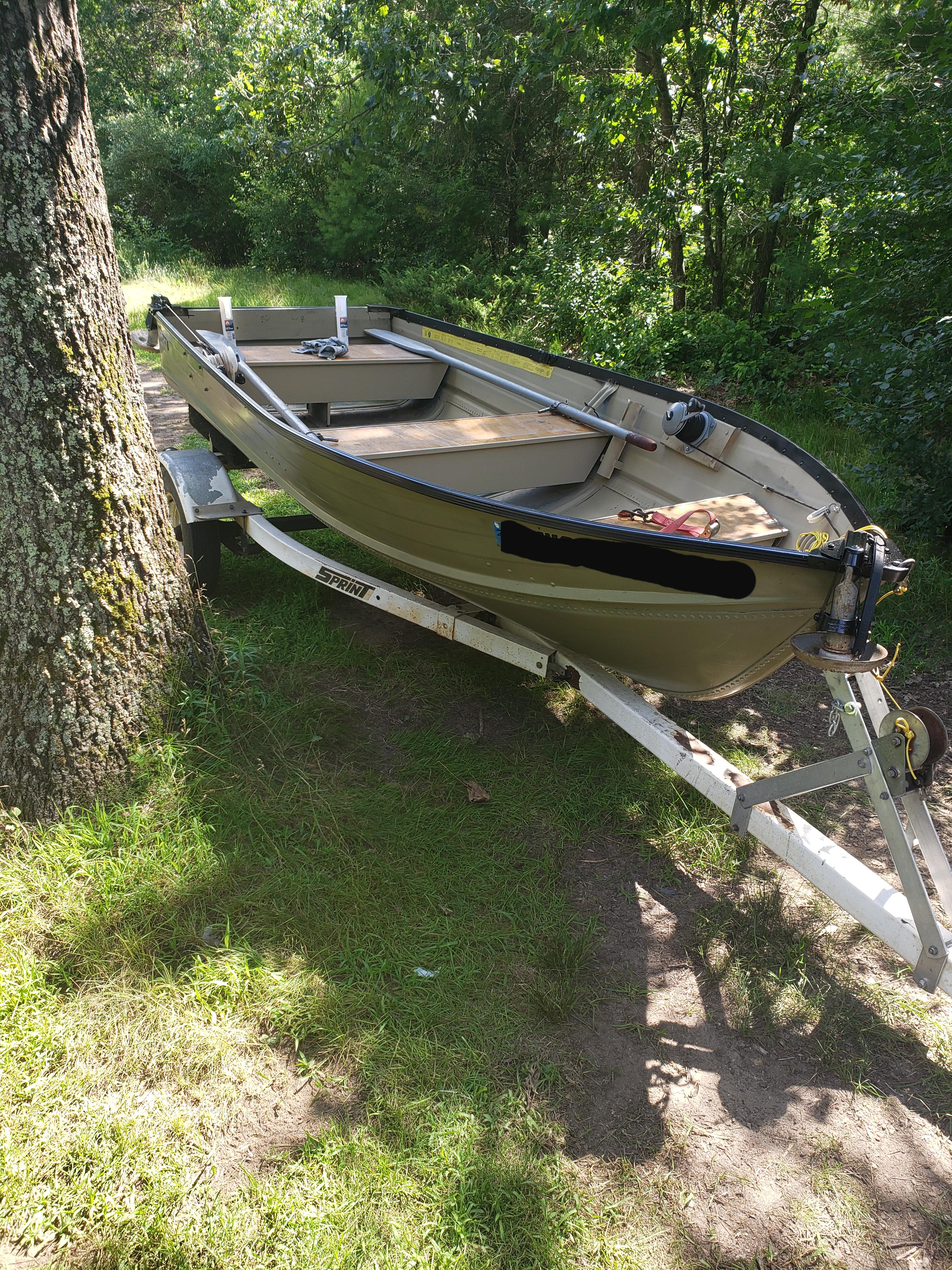 My new to me Jon Boat after a fresh coat of paint and a few other mods