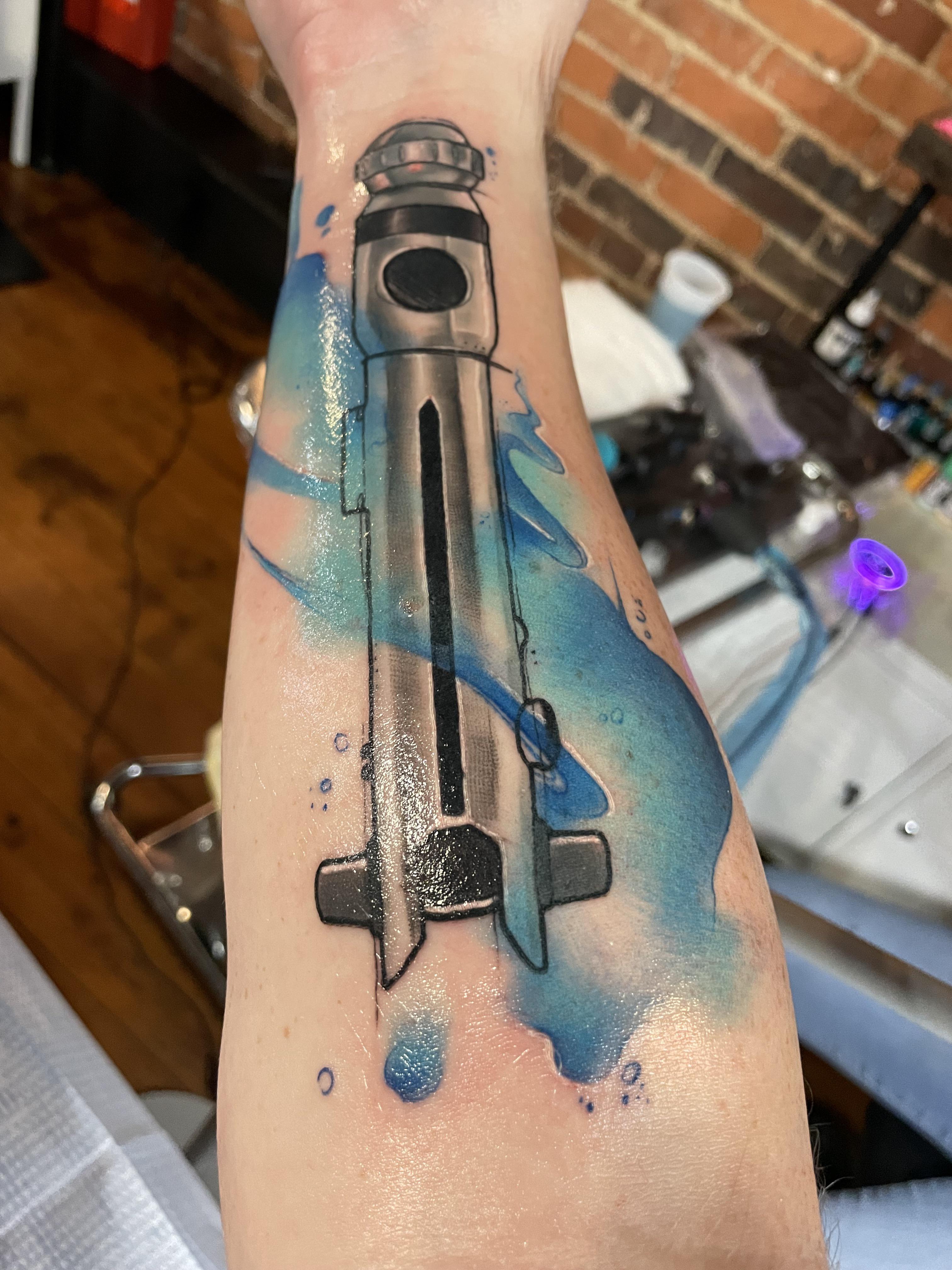 Tribute to Ahsoka Tano done by Ciera at Blackbird Studio in Mebane, NC r/StarWarsTattoo