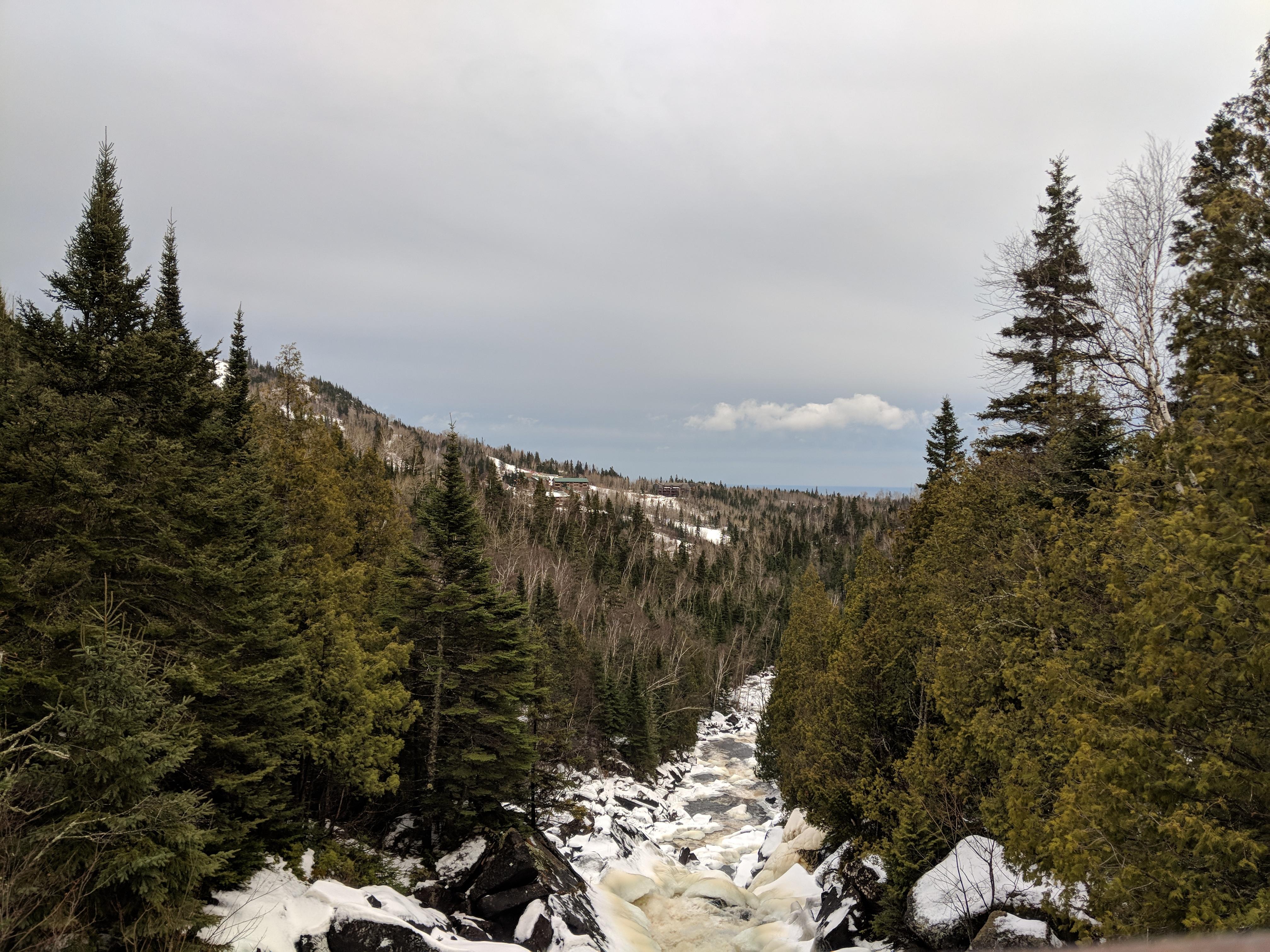 Poplar River, Lutsen Mountains, MN [OC][4032x3024] r/EarthPorn
