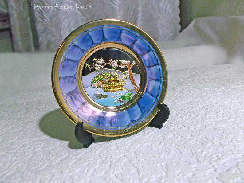 Vintage japanese Chokin art decorative porcelain plate, hand made in
