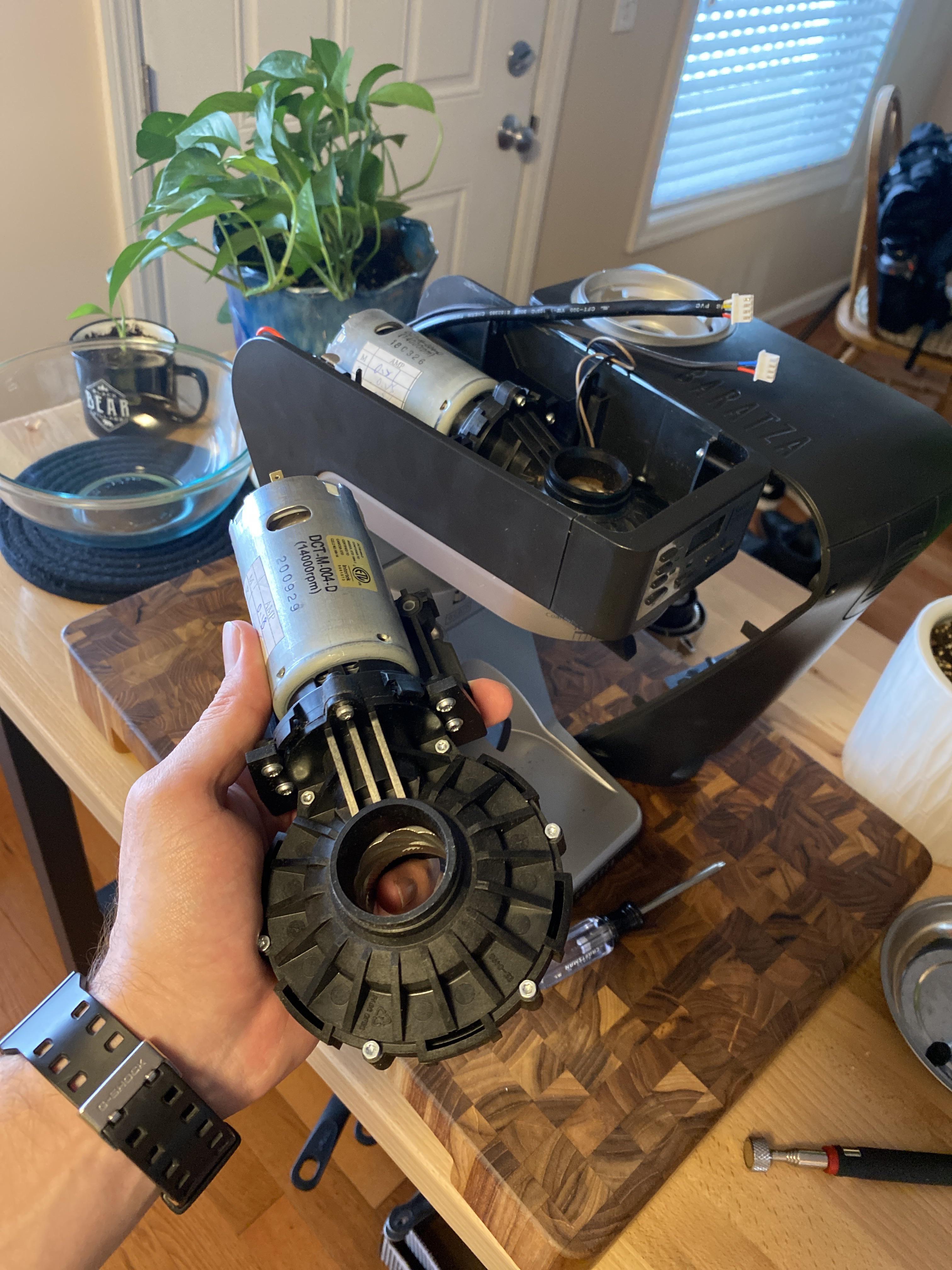 Sette 270Wi Motor/Gear Box Replacement. S/O to Baratza Customer Service