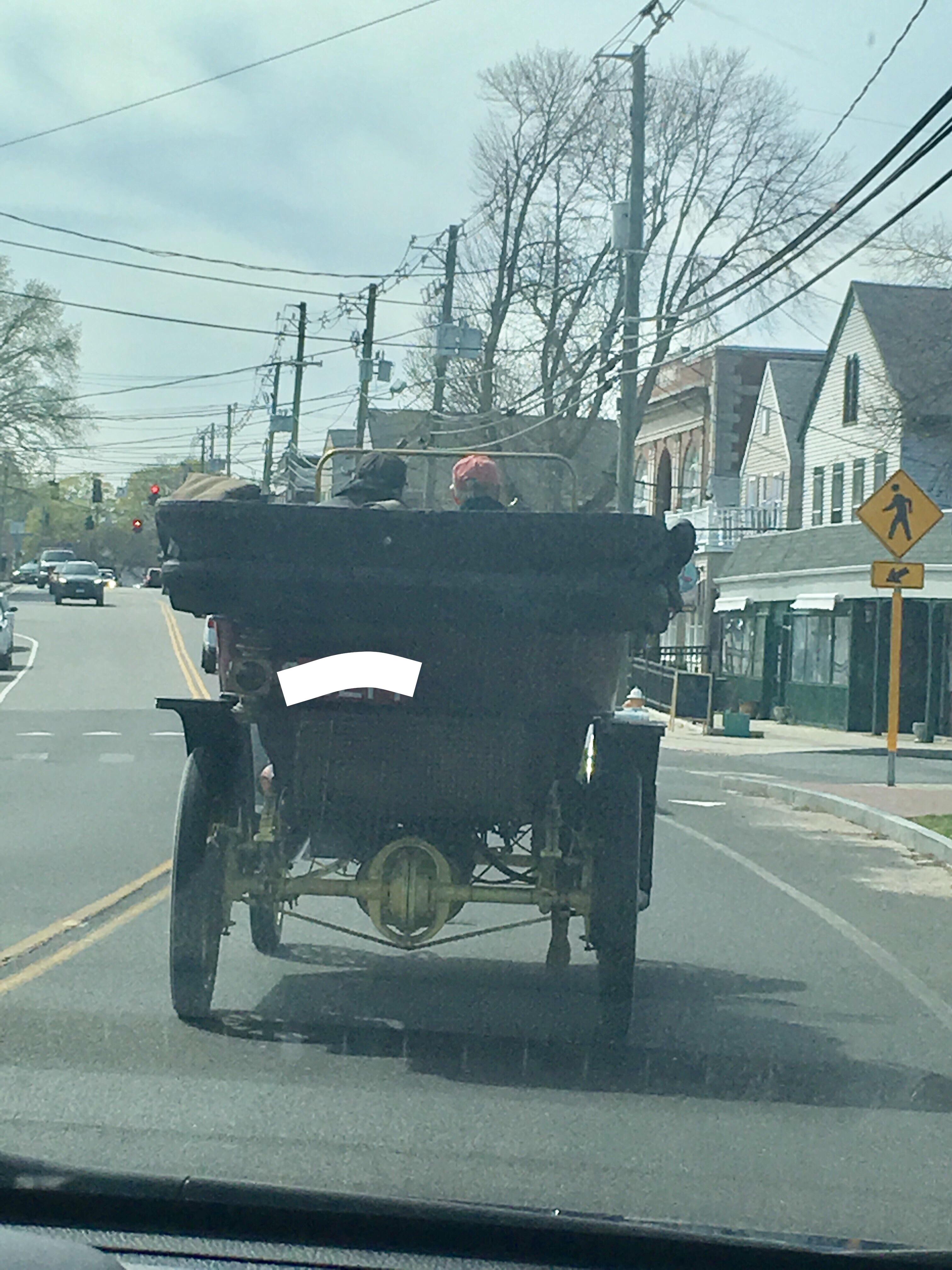 Very old (?), seemingly unsafe car in Clinton, CT r/whatisthiscar