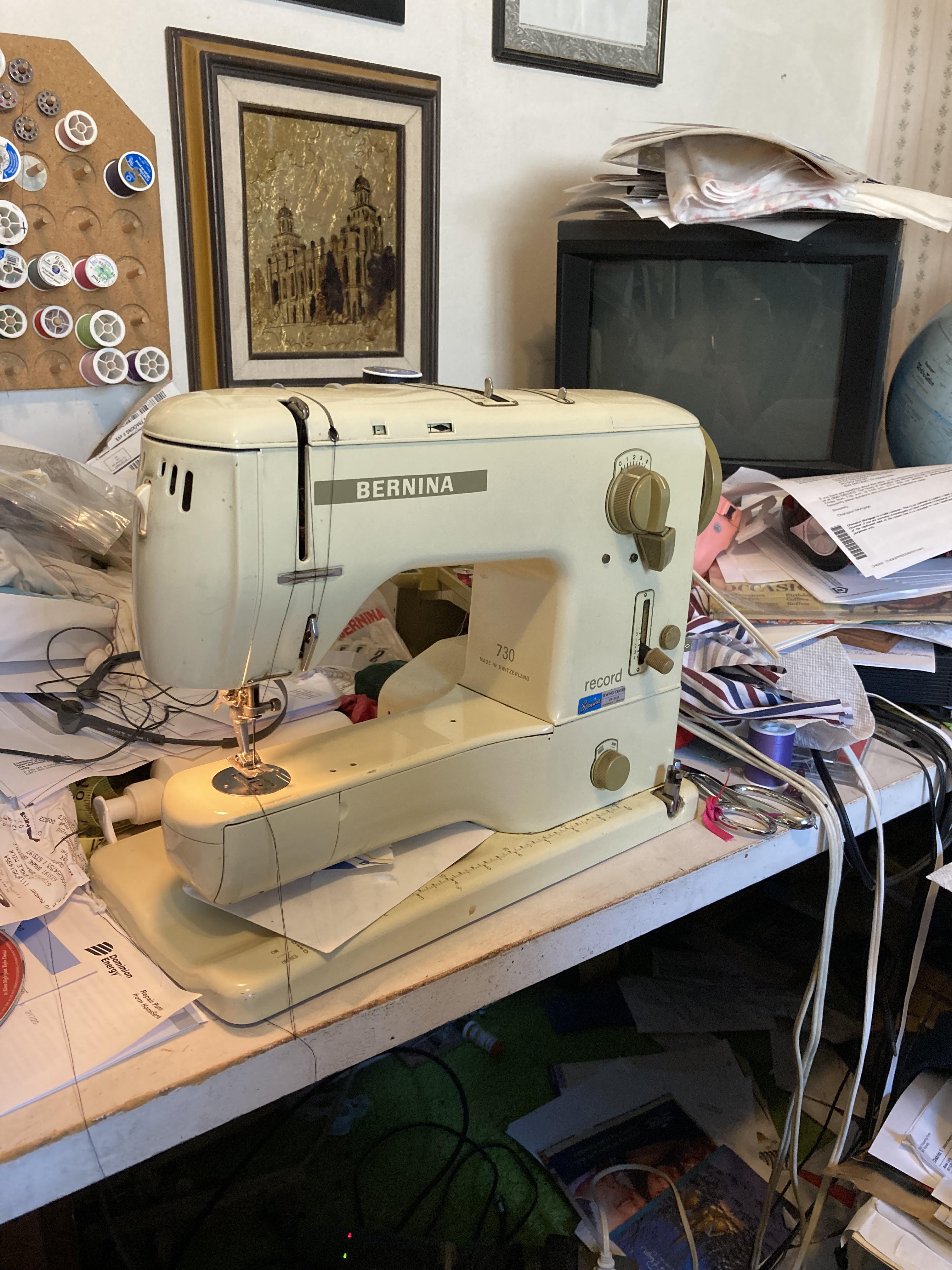 My Moms 1960s Bernini 730 made in Switzerland sewing machine r