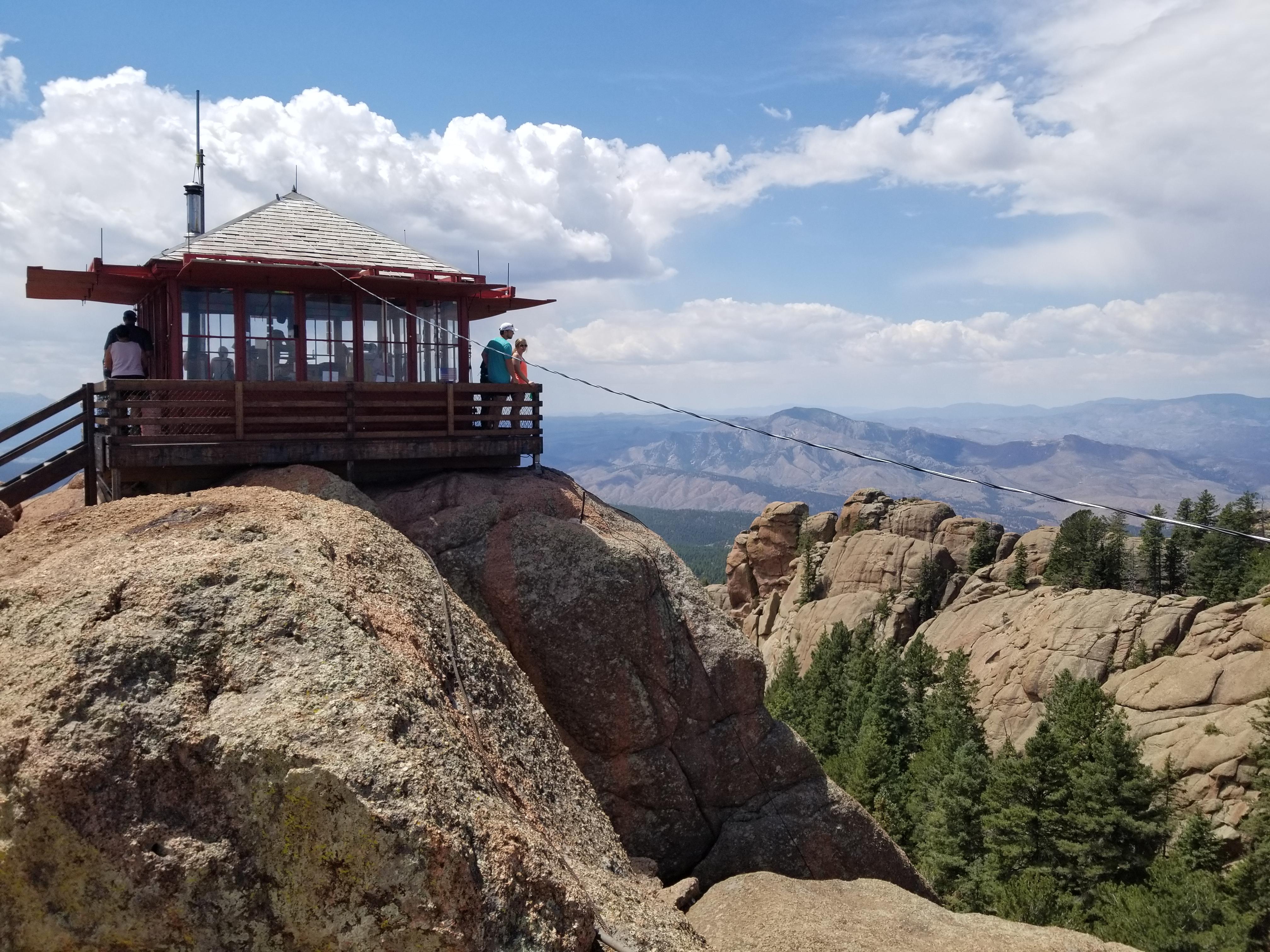 Devil's head fire watch tower in Colorado. The last tower in commission in the state. r/Firewatch
