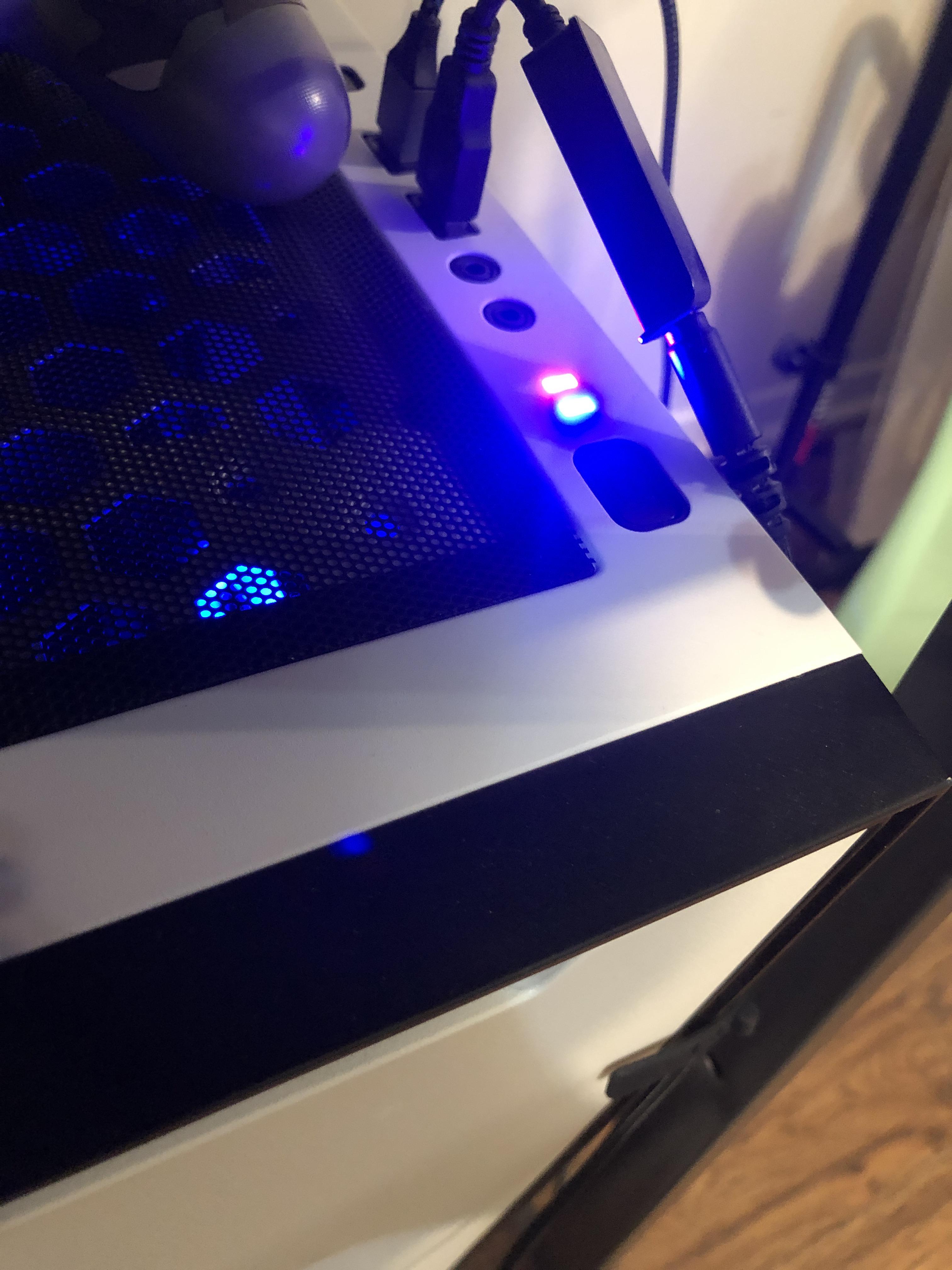 Why is this red light on? Is it something bad? Also, I’ve had the pc