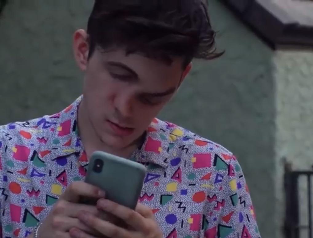 Me watching Crankgameplays past my bed time r/CrankGameplays