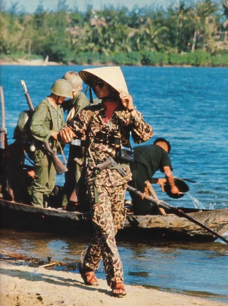 *Clever remark about ingame customization* r/rs2vietnam