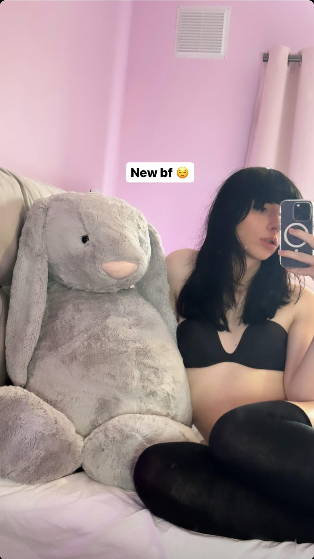 Ashley's new BF 😌 : F1NN5TER