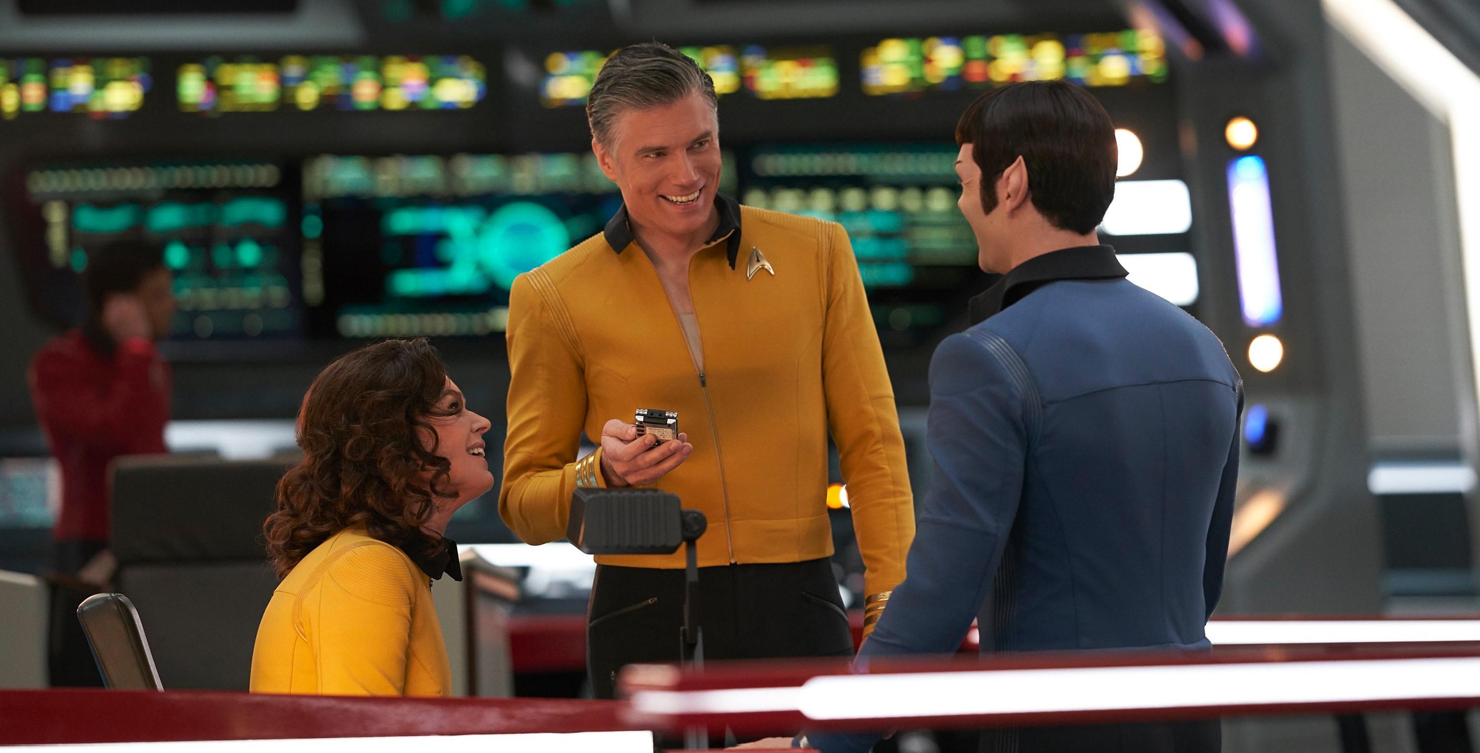 Number One, Pike and Spock (between takes.) : StarTrekDiscovery