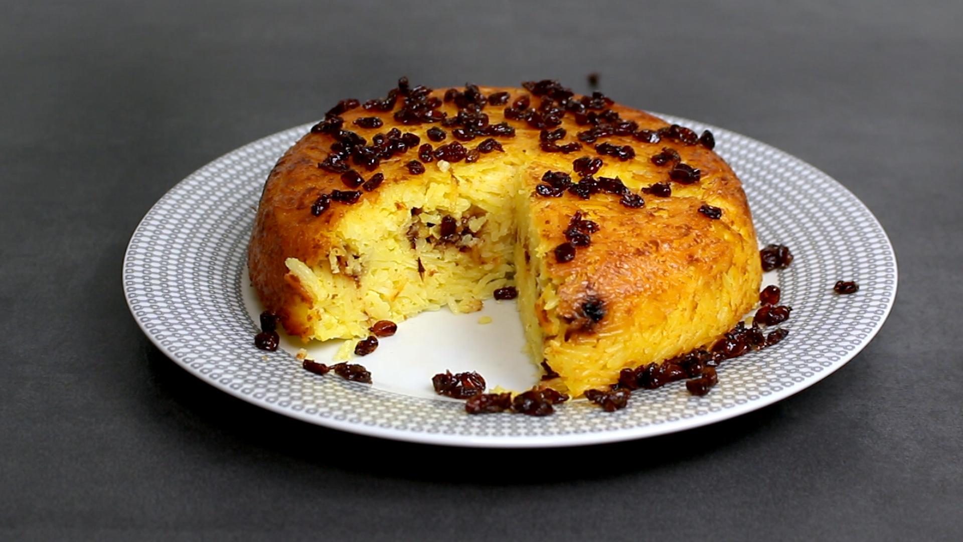 [Vegetarian] Persian Saffron Crispy Rice Cake r/recipes