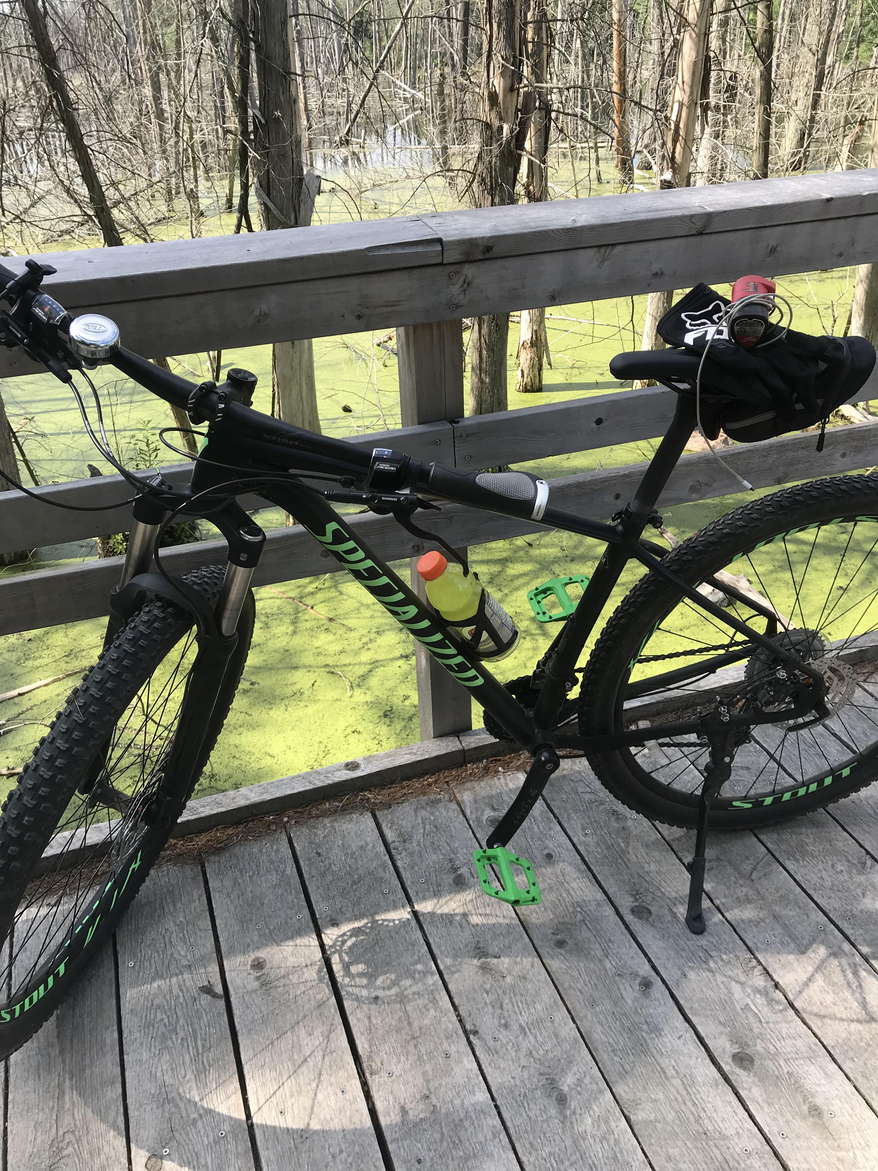 Love my Rockhopper!!! Put new pedals and grips on today! r/specialized
