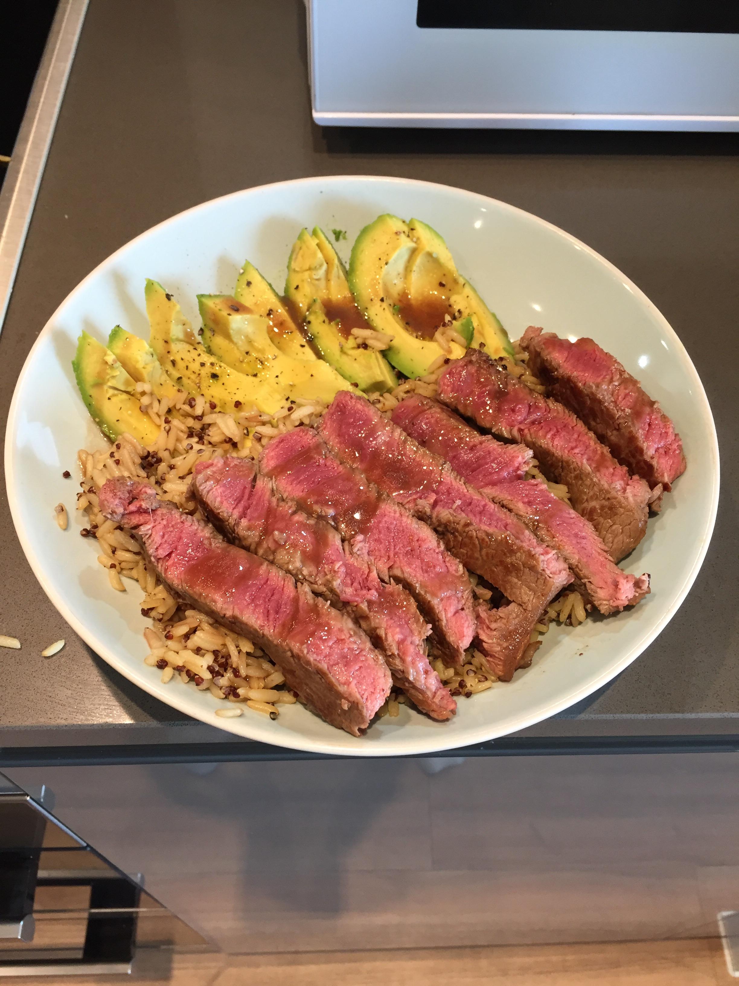 [homemade] Sirloin steak on whole grain rice and quinoa with avocado