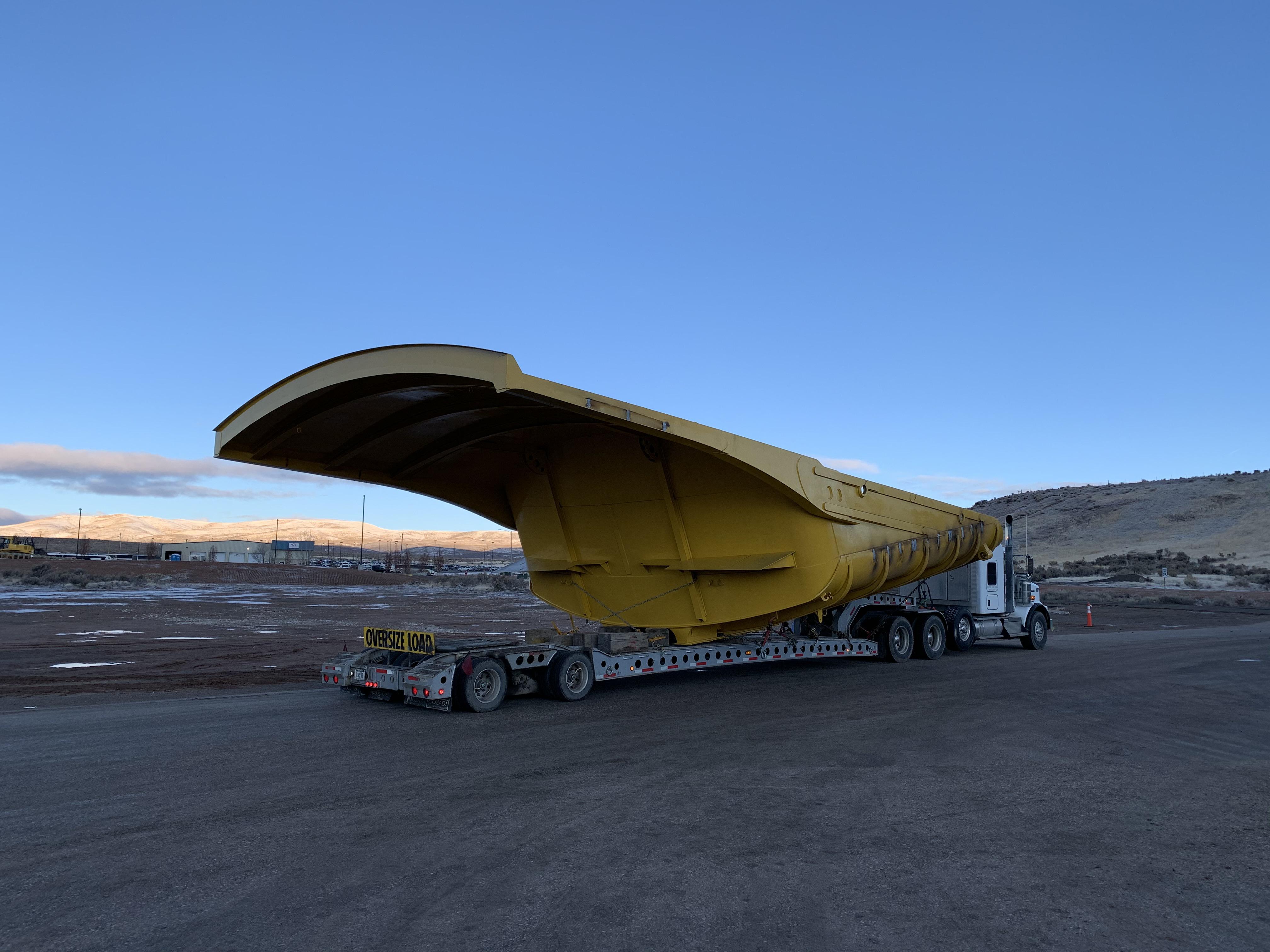 Haul truck bed 26 wide ,16,6 tall super load r/Truckers