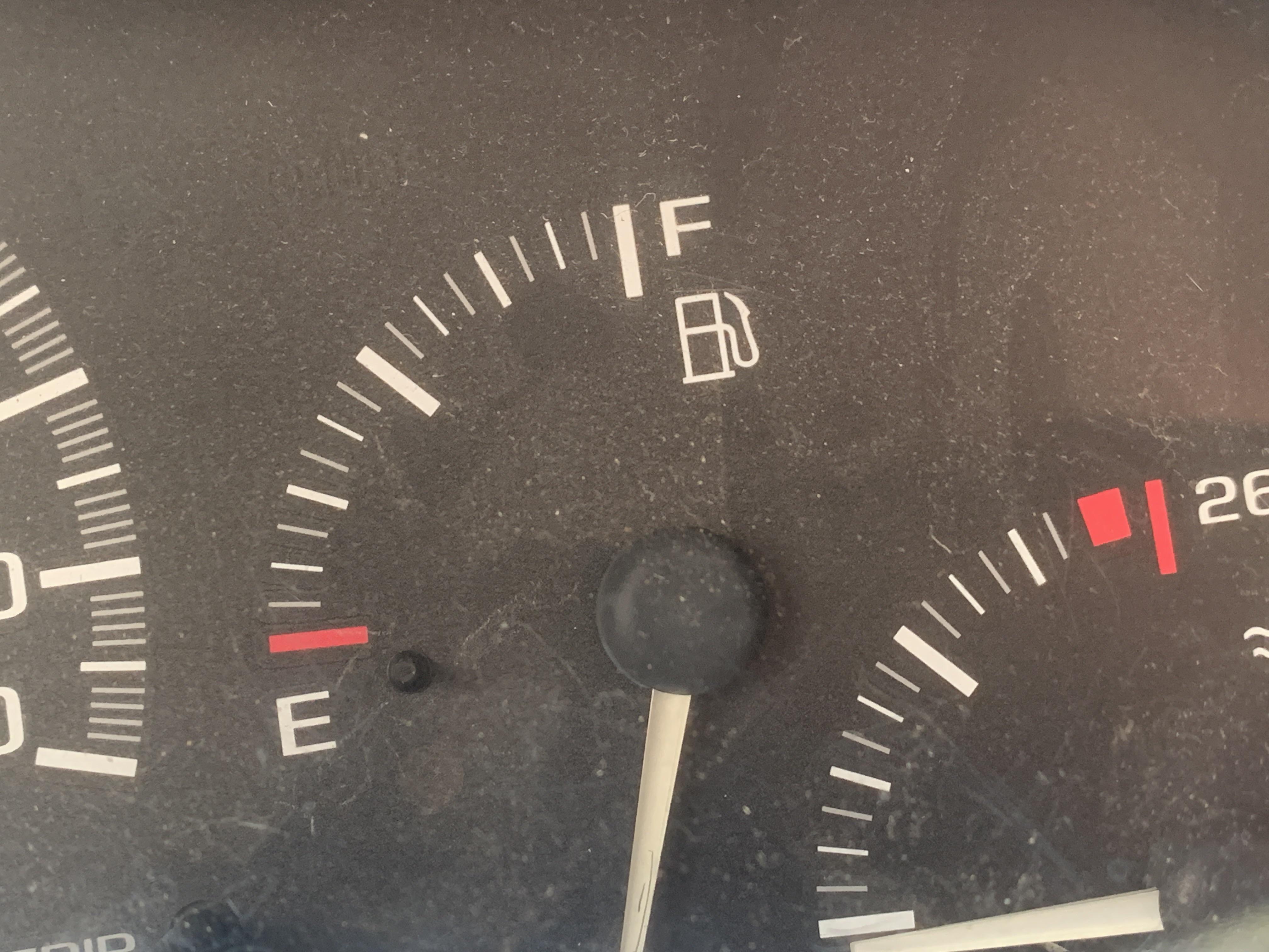 Gas gauge. Anyone know how to fix this? : r/mechanic