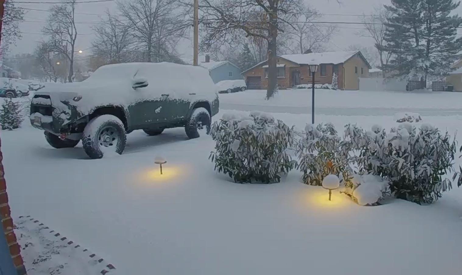 Should I give her a blanket? It’s her first snow. r/4Runner
