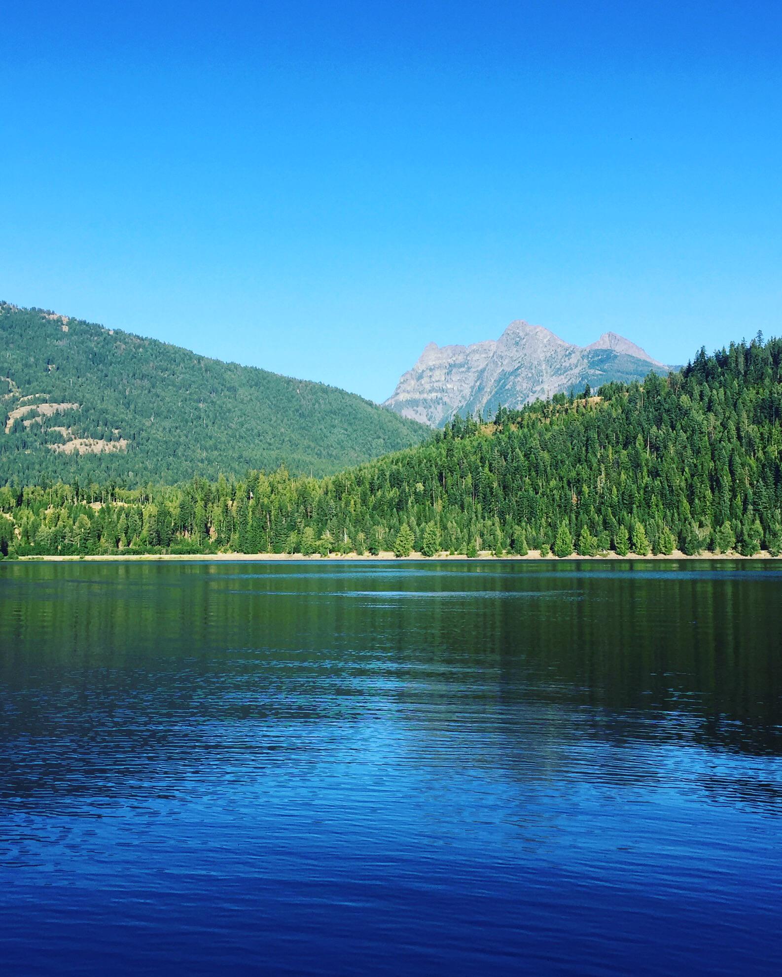 Missing Montana today, especially paddle boarding Bull Lake 💚💚 r/Montana