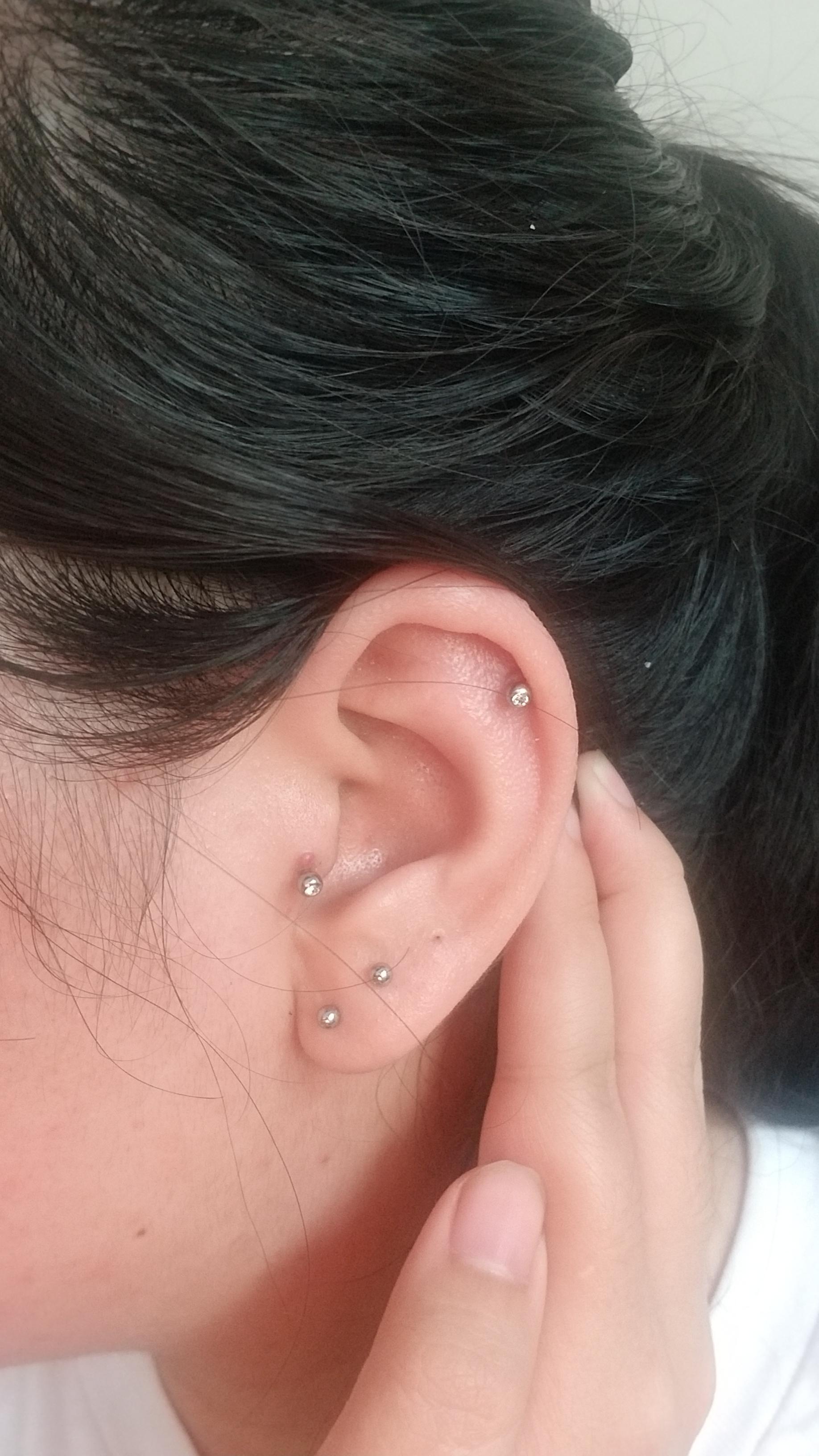 Migrating Tragus + Questions ( r/piercing
