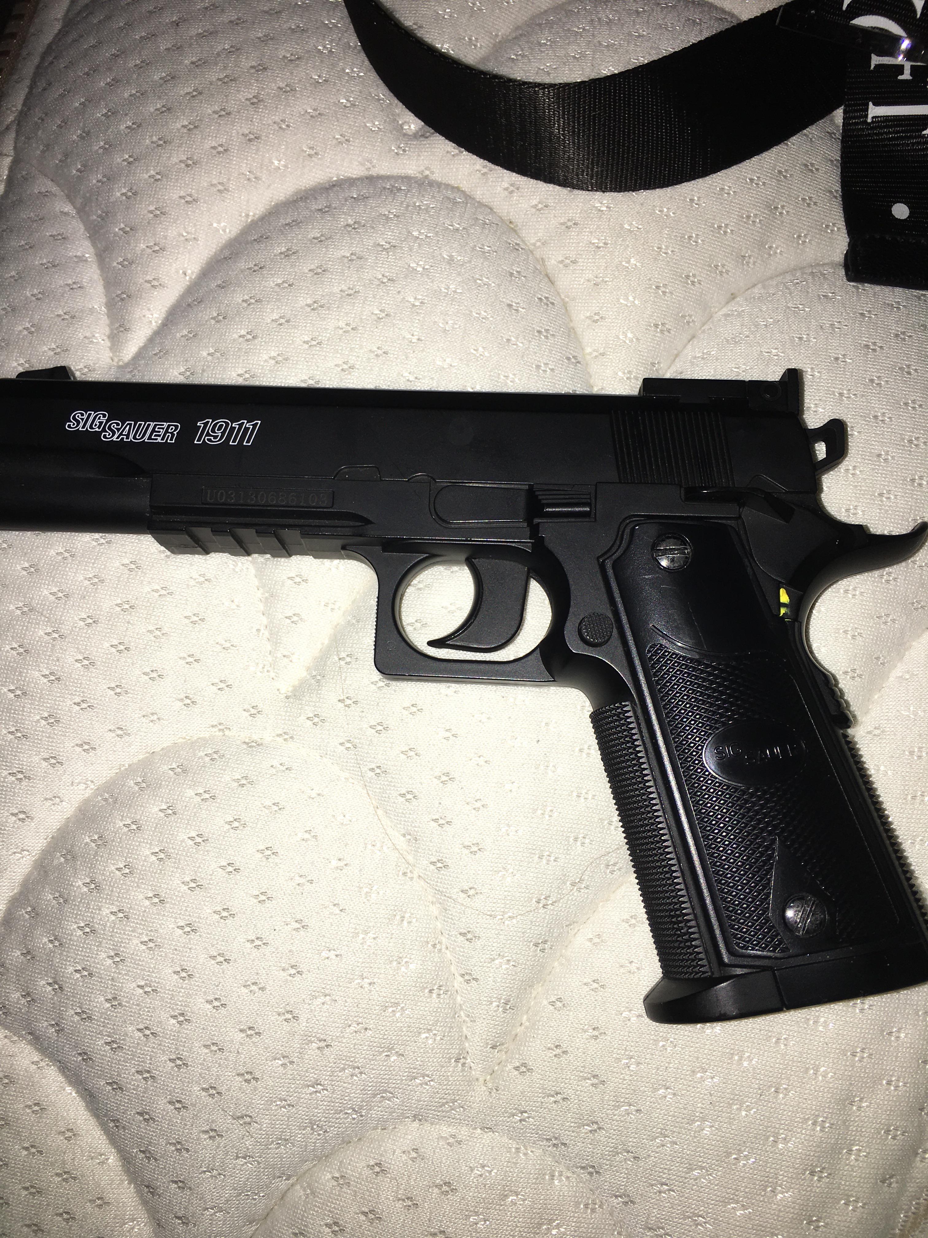 Need help, gun not shooting BBs, I shoot it and it’s shoots but the BB