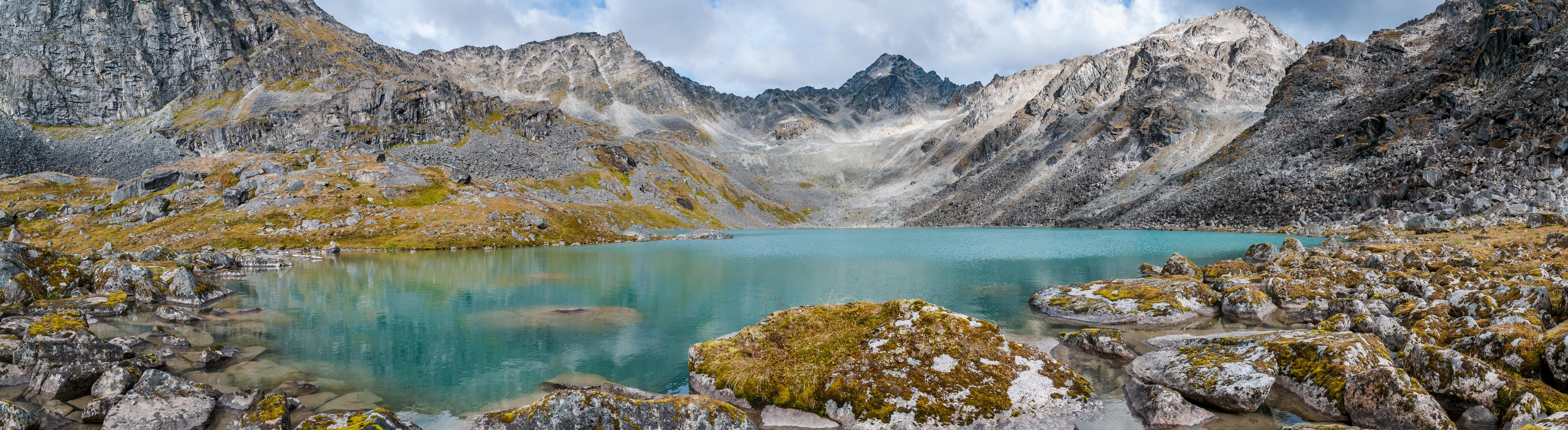 Upper Reed Lake, Talkeetna Mountains, Palmer Alaska [9314x2553][OC] r