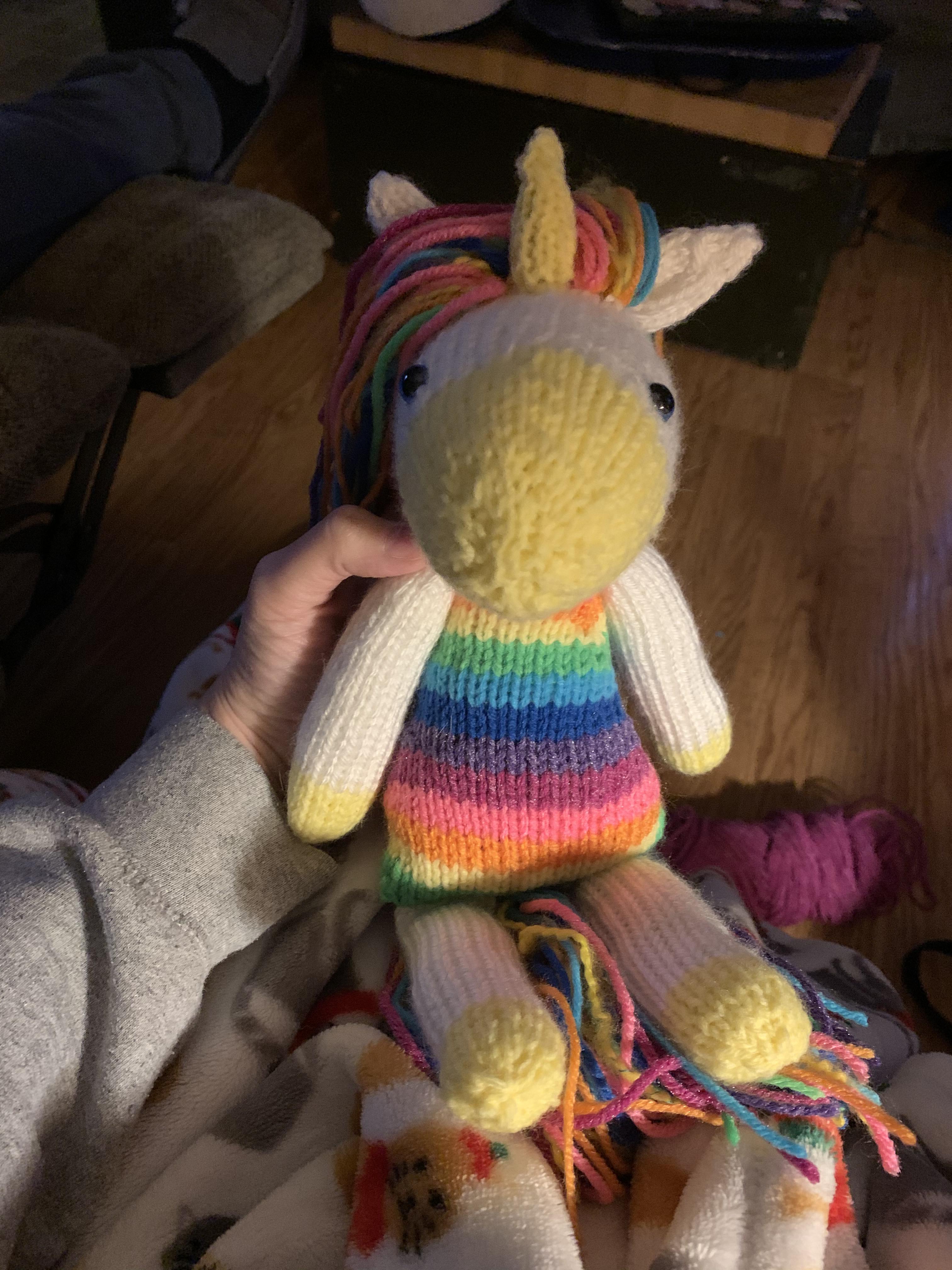 I made my sister a rainbow unicorn 🌈 🦄 r/knitting