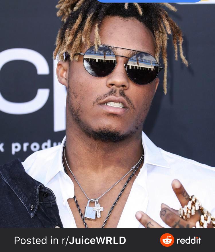 Anyone know where i could find a similar lock and cross necklace? r