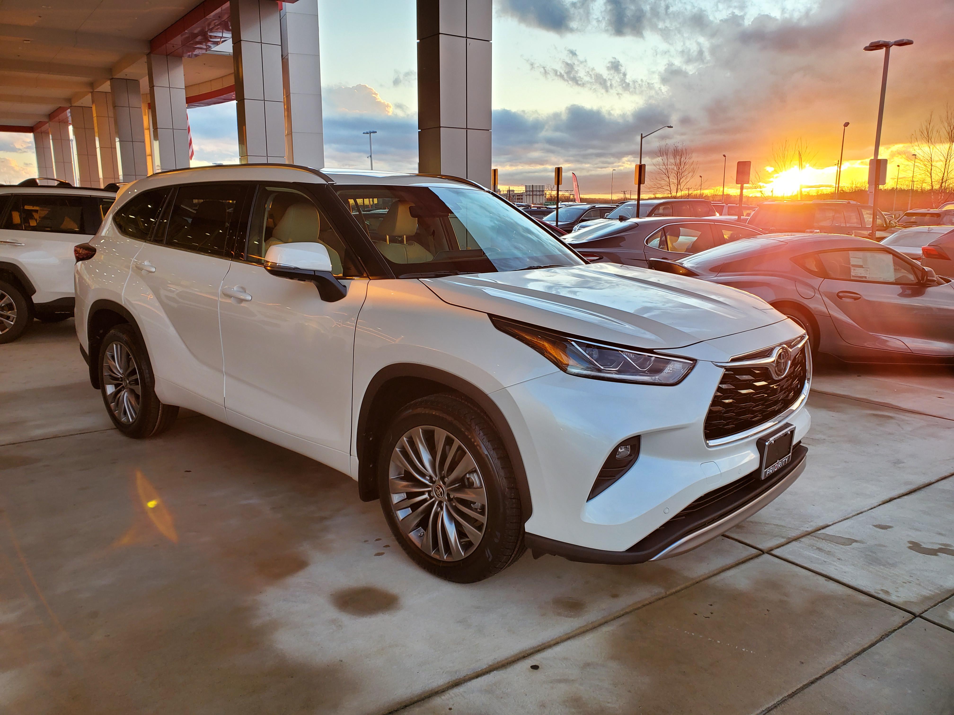 2020 Highlander Limited Platinum came in this morning r/Toyota