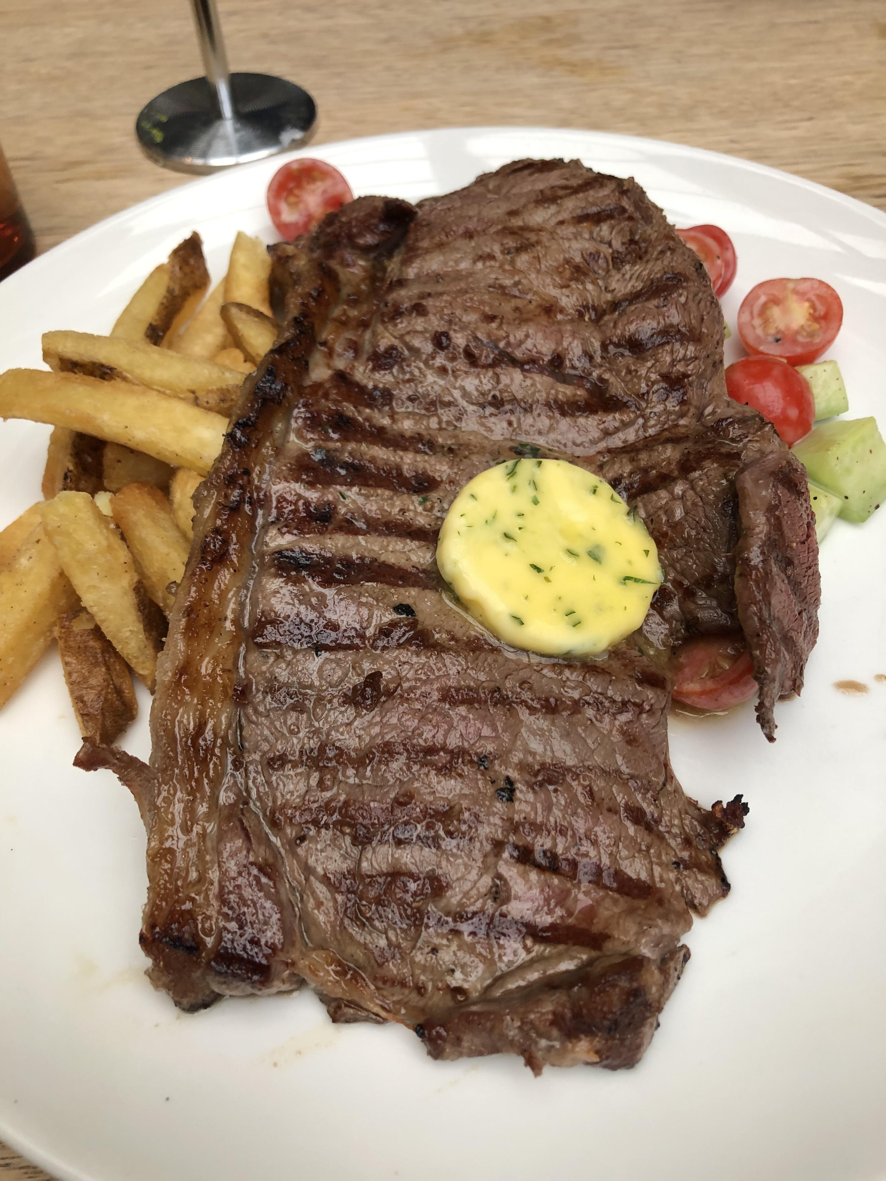 [OC] Delicious pub steak r/FoodPorn