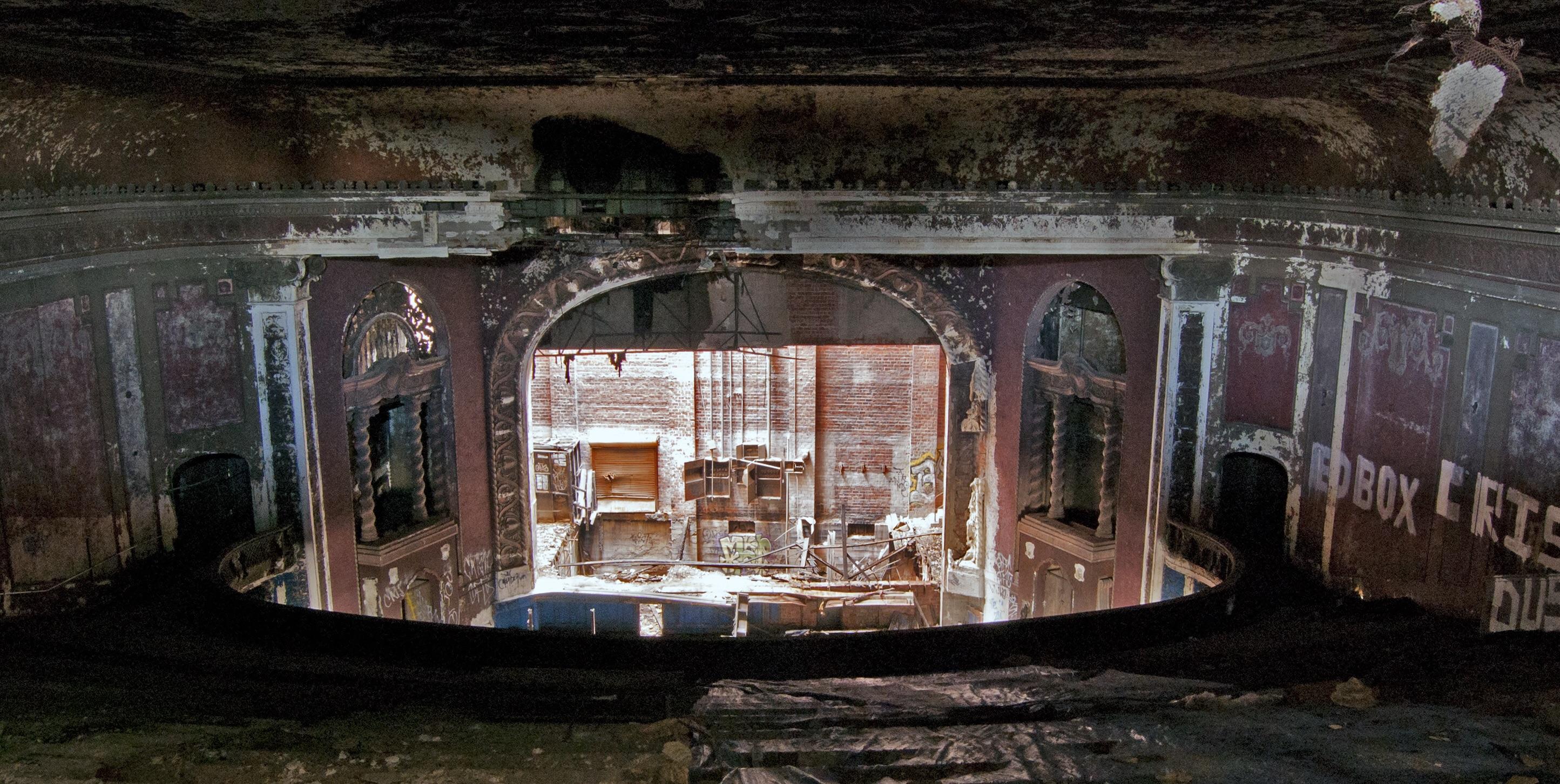 The (abandoned) Majestic Theater in East St. Louis, IL r/urbanexploration