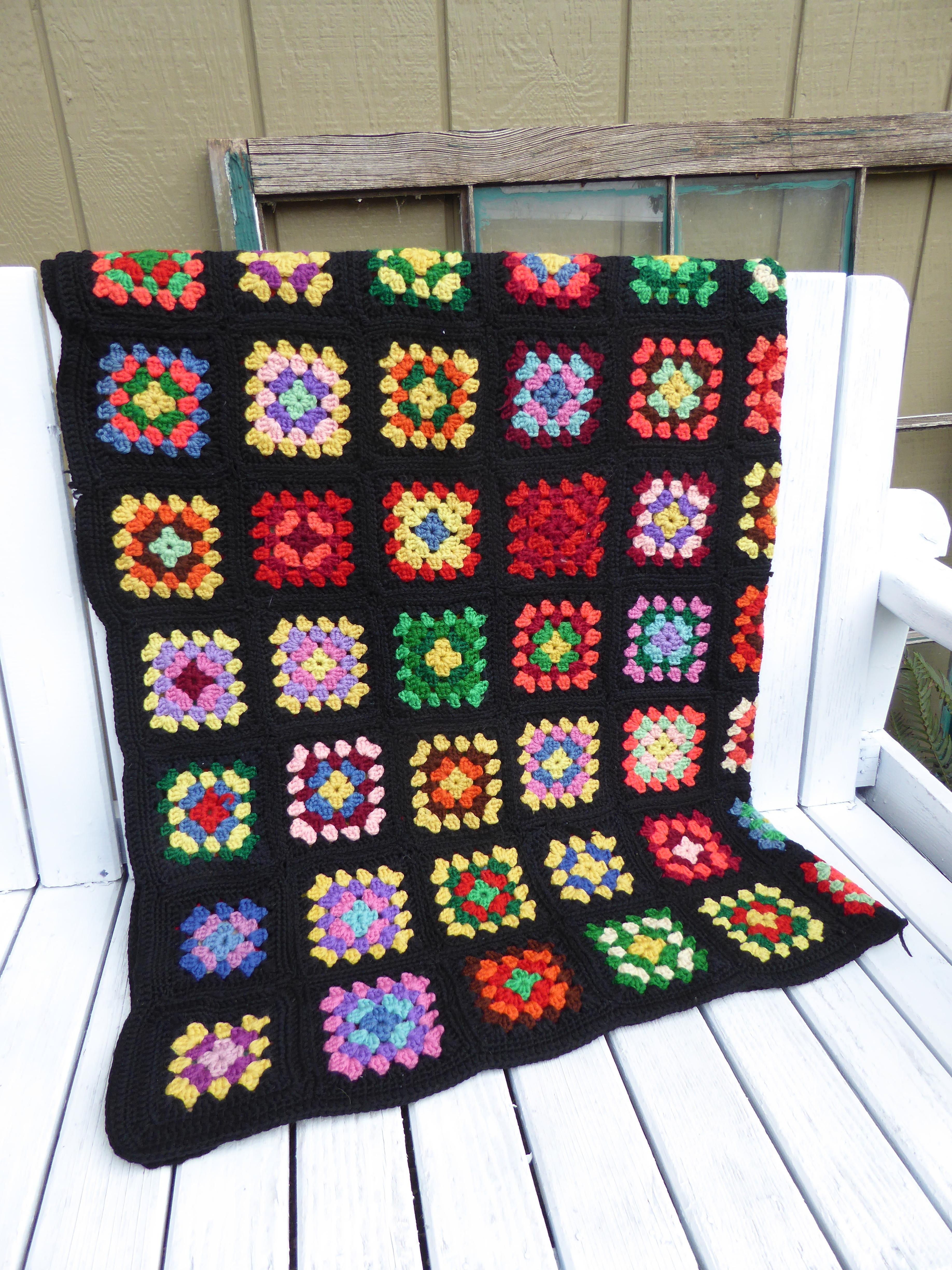 Pretty pumped on this blanket from Goodwill. Sooo many colors r