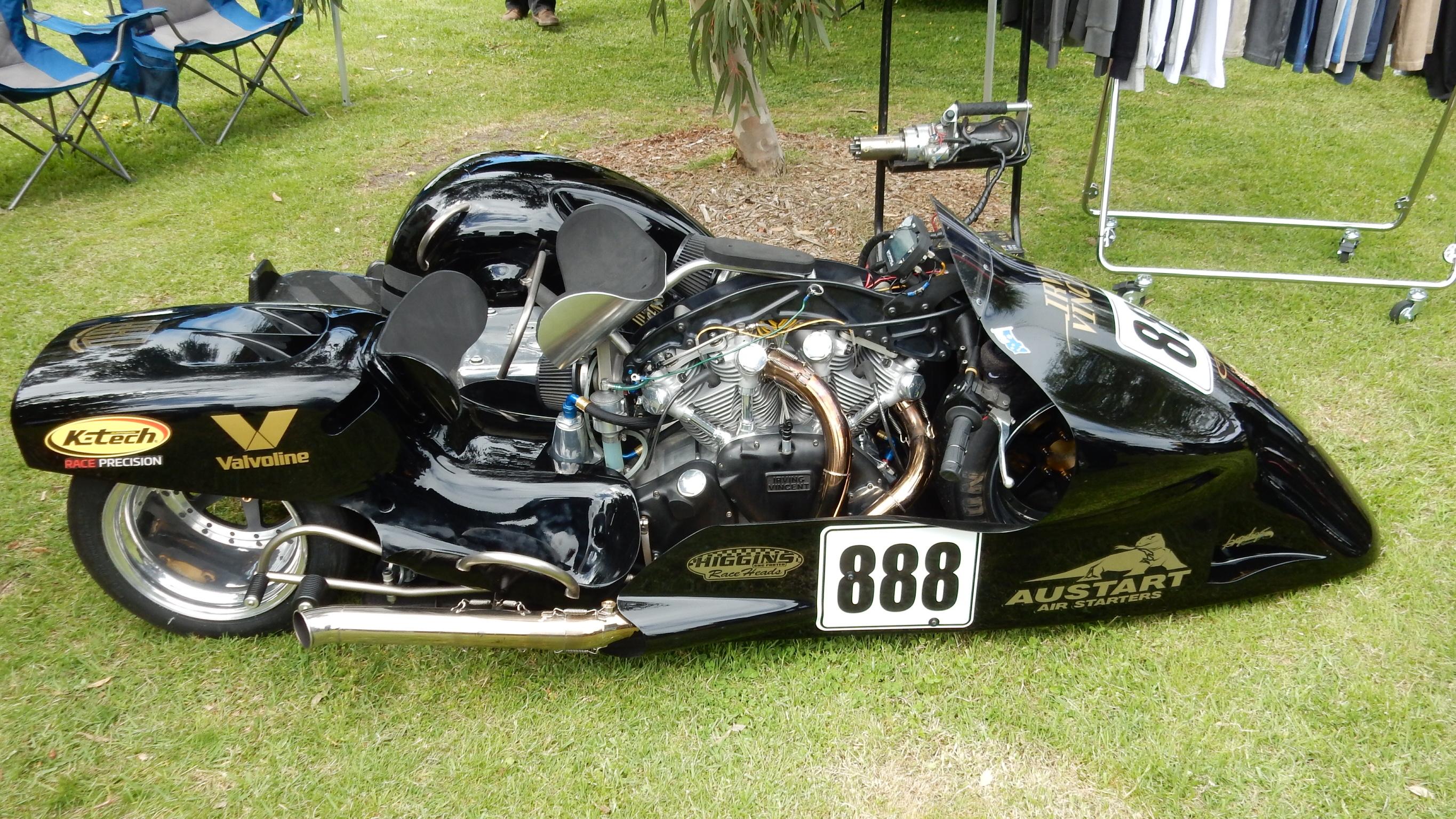 Absolutely beautiful sidecar racer r/motorcycles