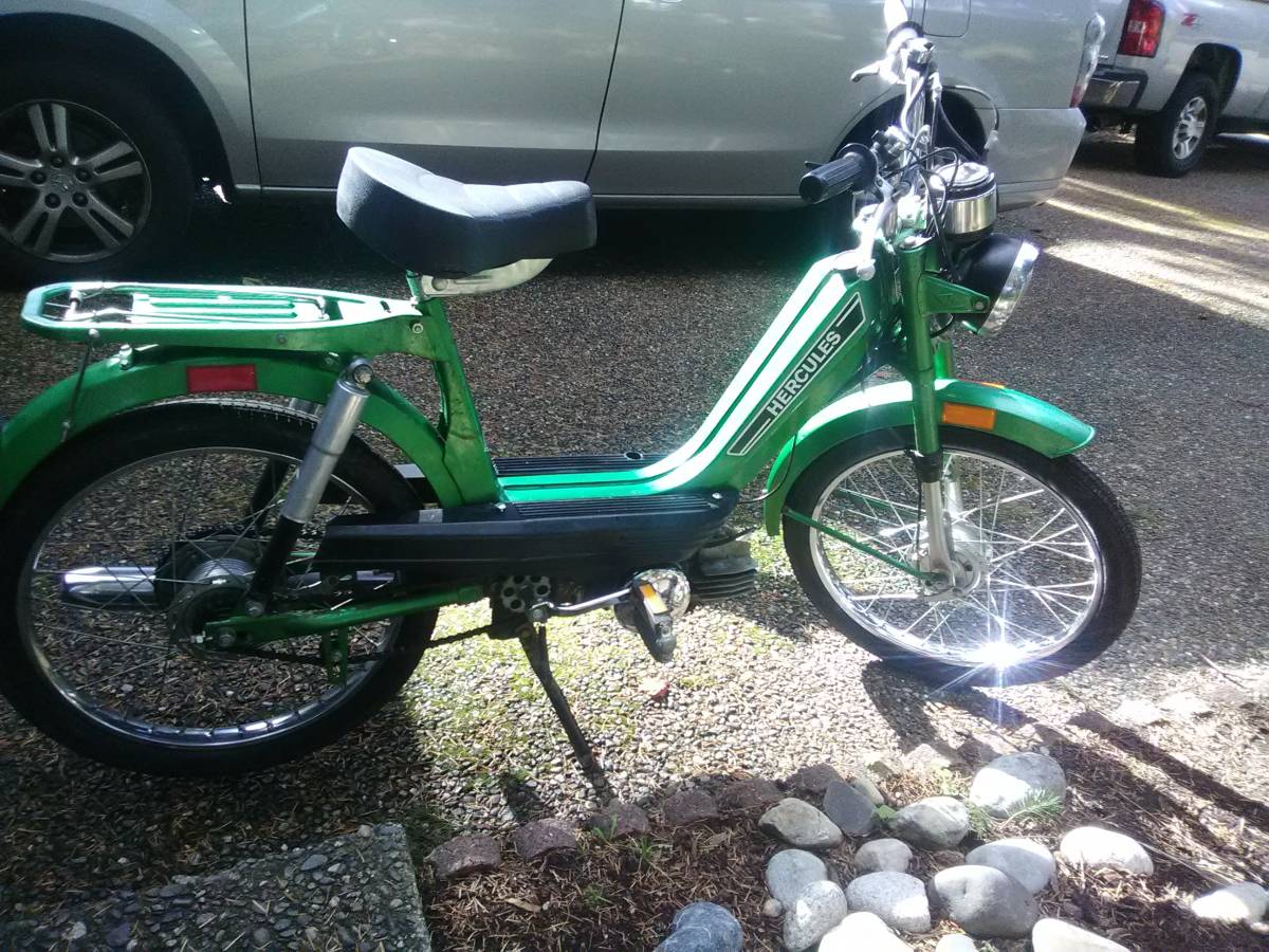 Picked up a Sachs moped from Craigslist for only 4 hundo. Runs great