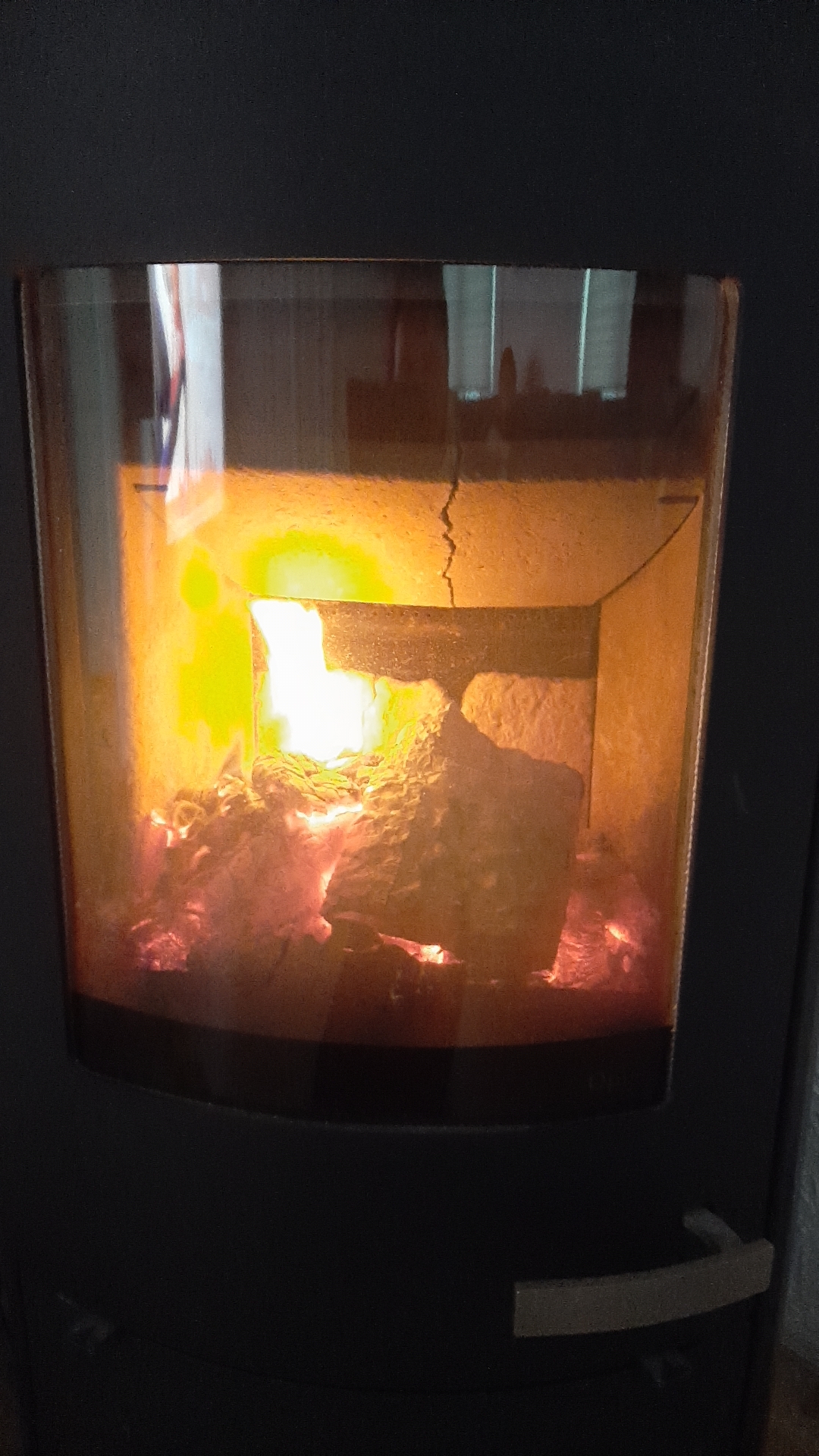 New apartment and just noticed this big crack in a plate above the fire