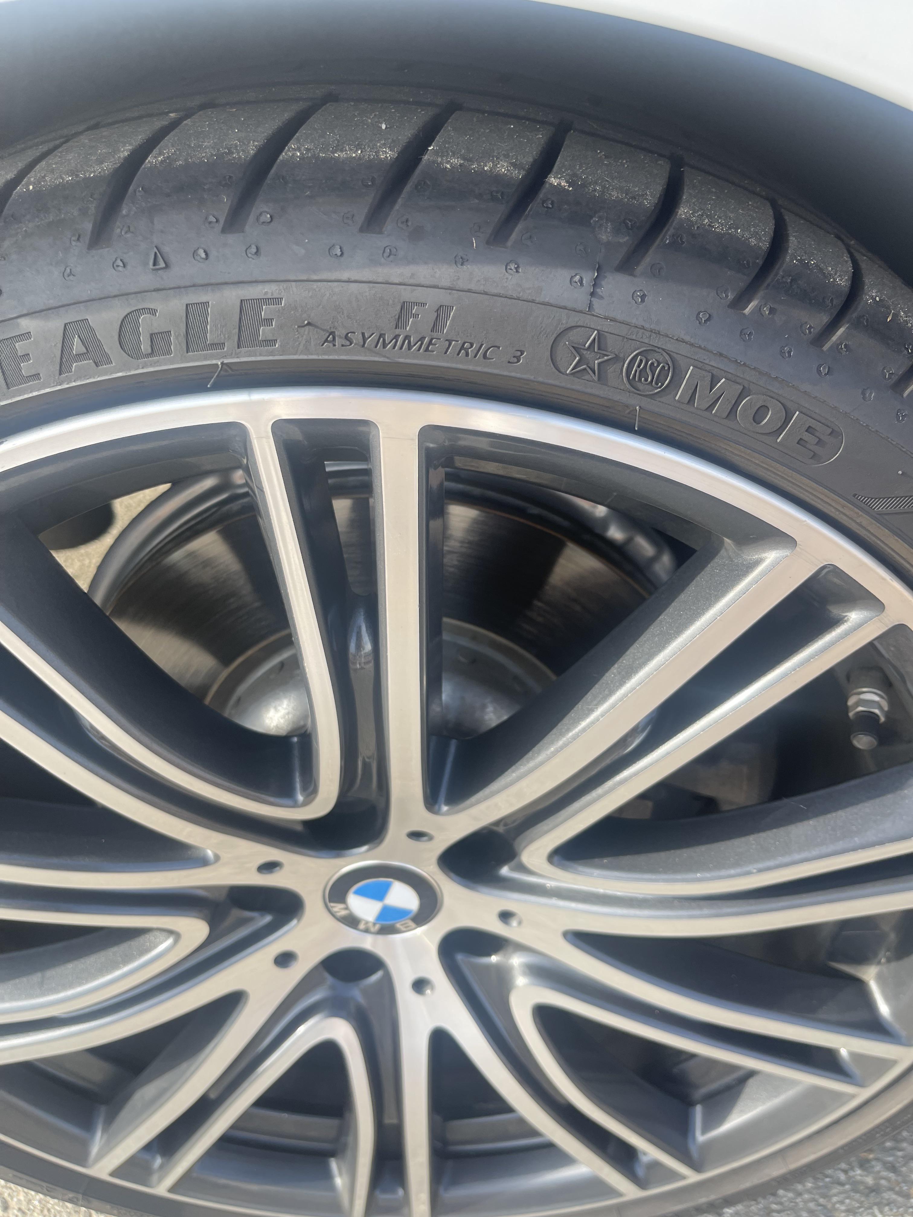 What type of tires do you for g30 ? Run flats ain’t it r/BMW
