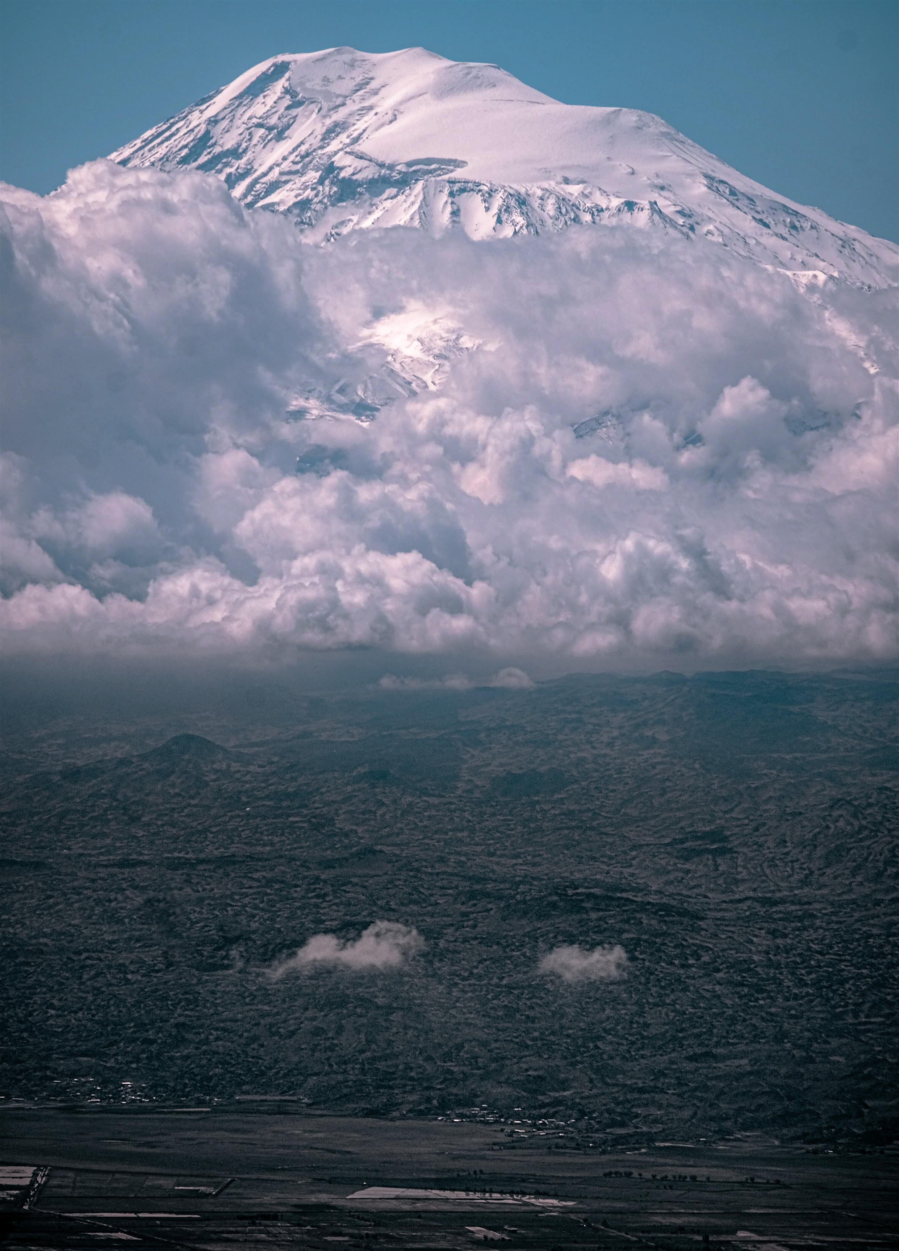 Mt. Ararat. Armenia. [OC] [2912x4050] r/EarthPorn