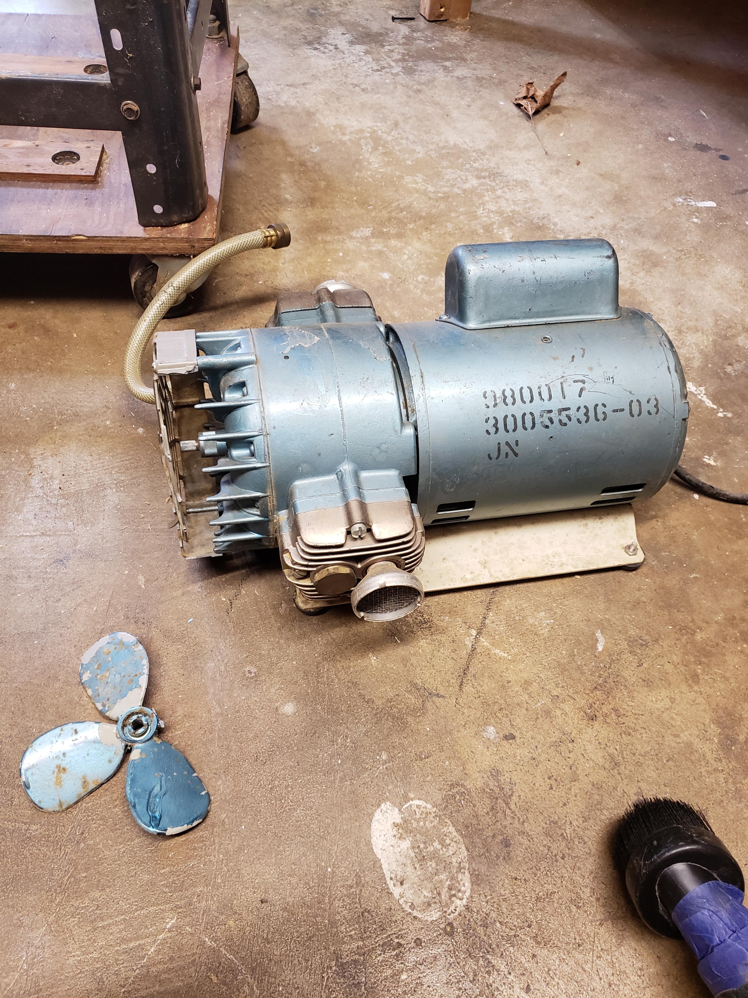 Can anyone ID this old air compressor? Need a new fan shroud and fan