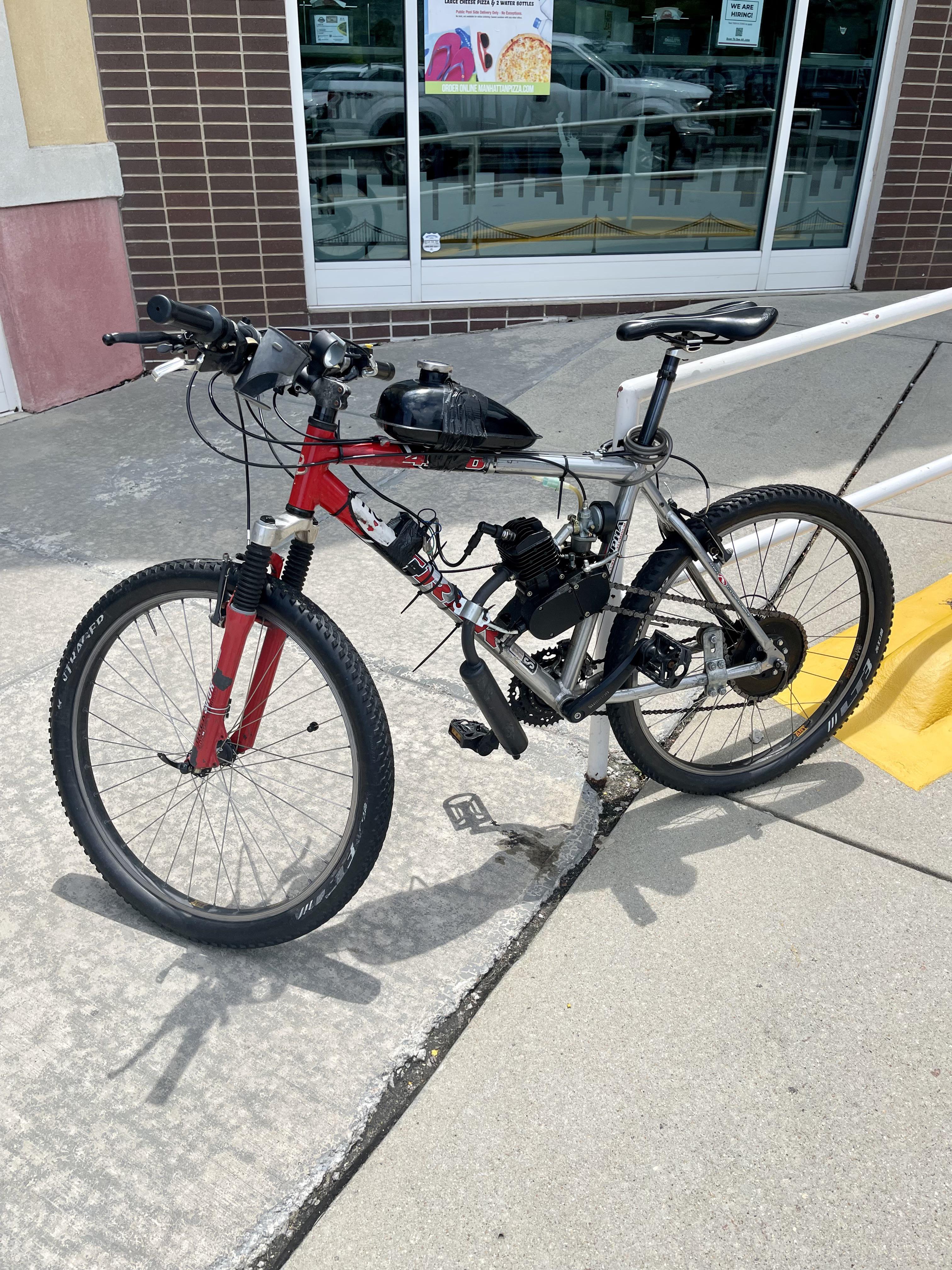 Some put a gas motor on their mountain bike r/mildlyinteresting