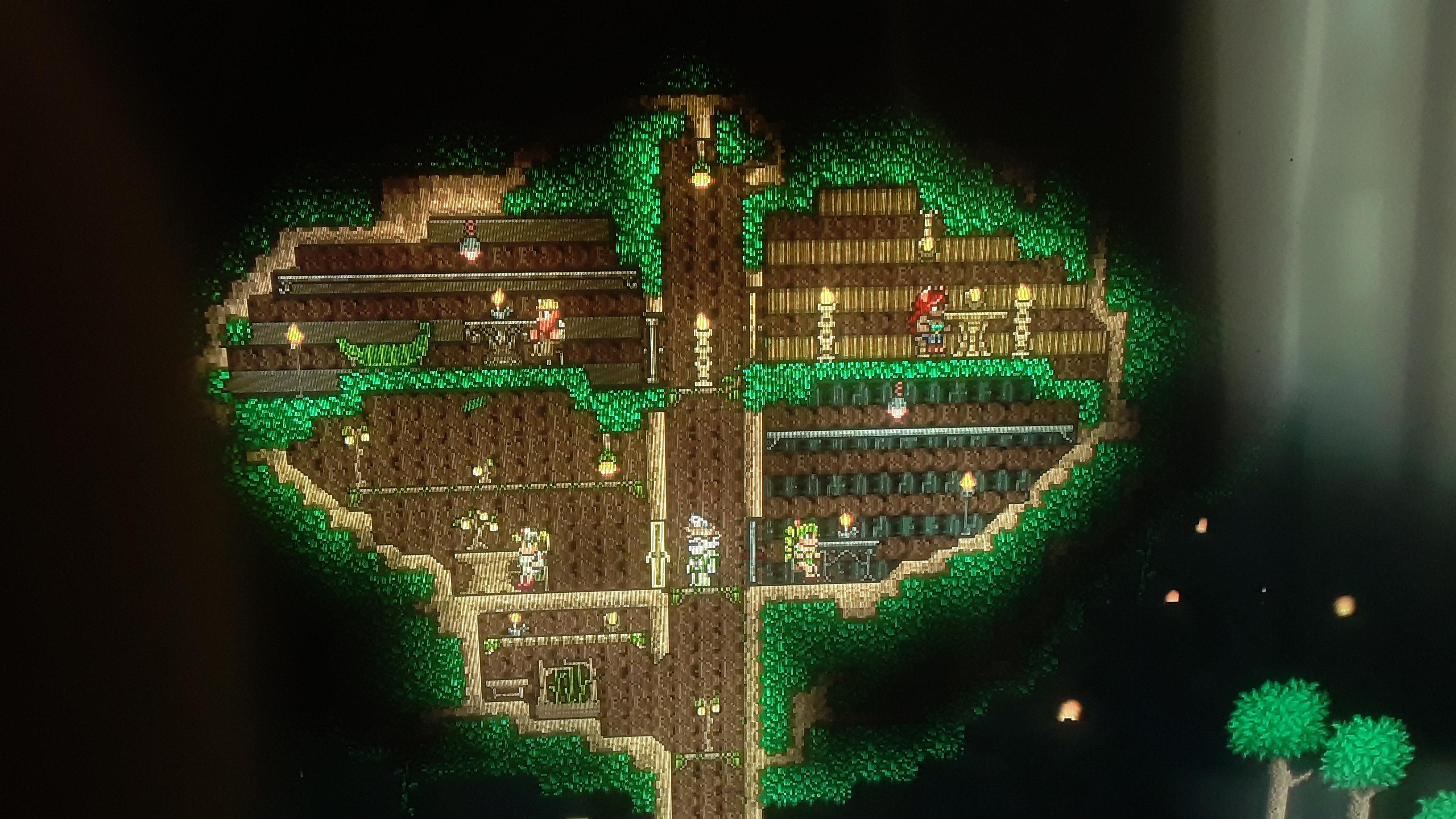 I made living tree build with shade, palm and boreal wood. Hope you