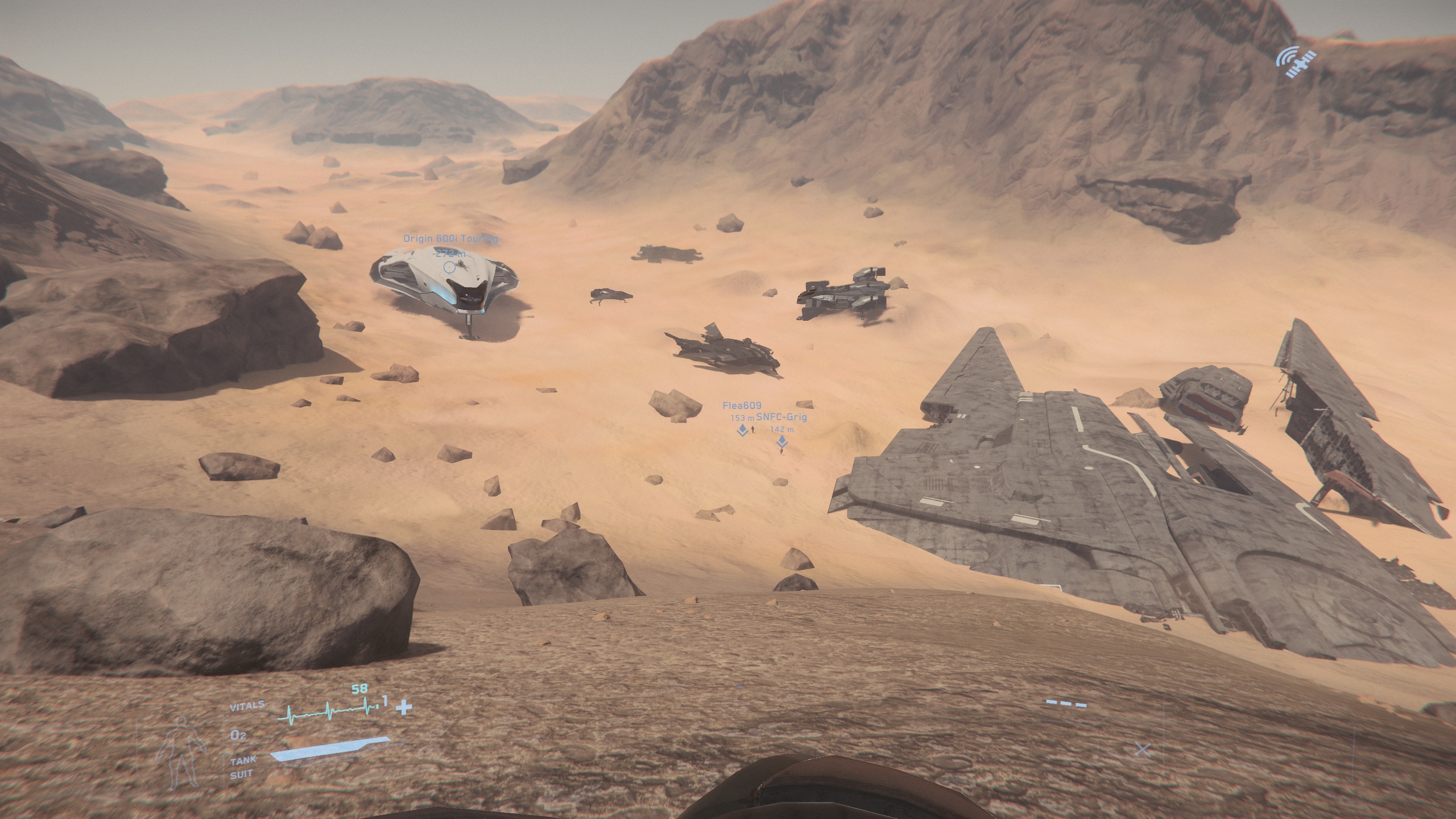 Met up with 8 players to explore the javelin crash site, great fun! r