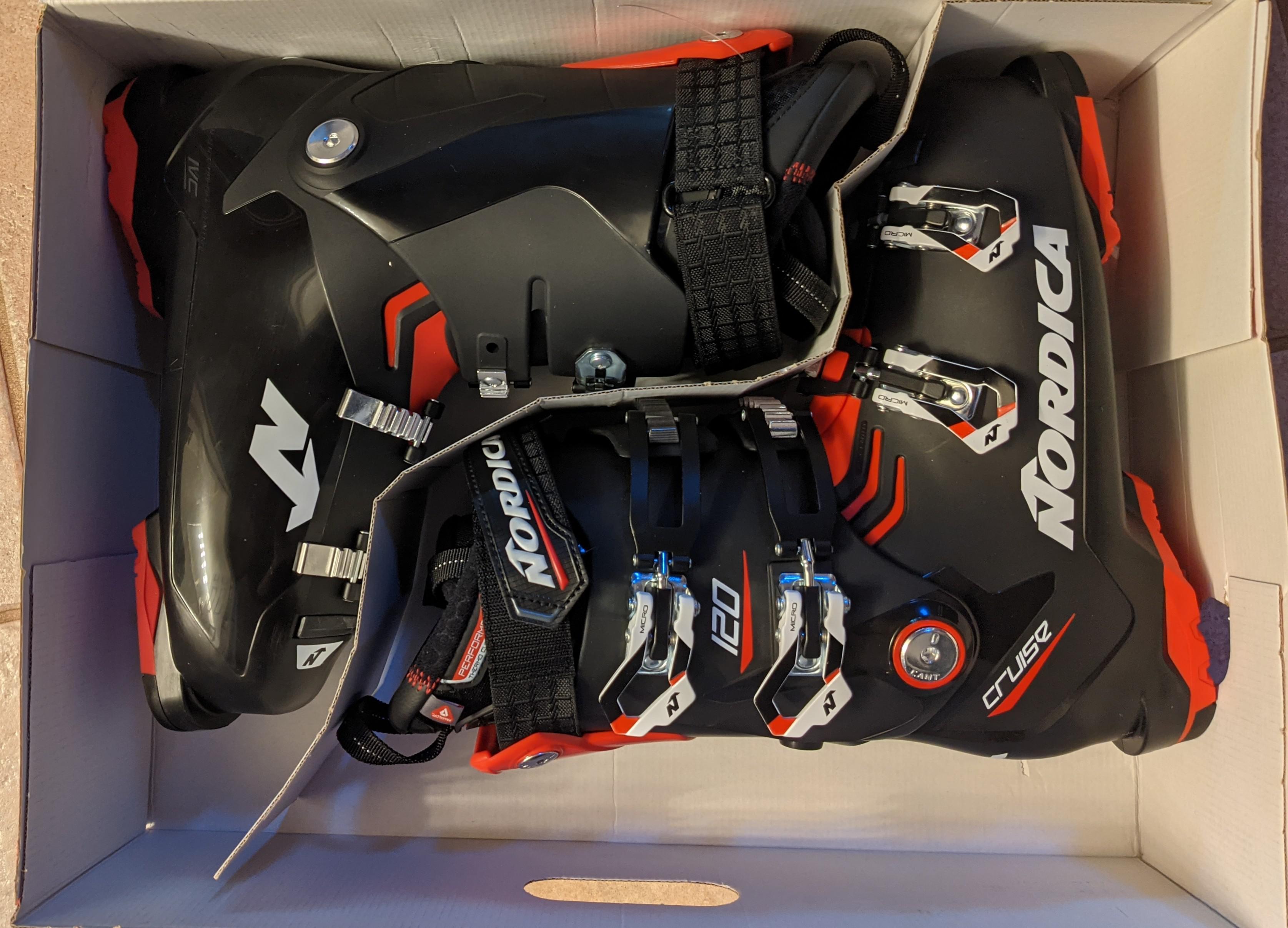 First time ever buying my own ski gear! Switching from snowboarding for