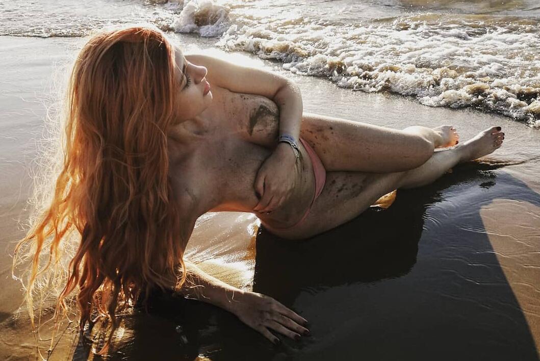 Beach 2 : R/Kunshikitty