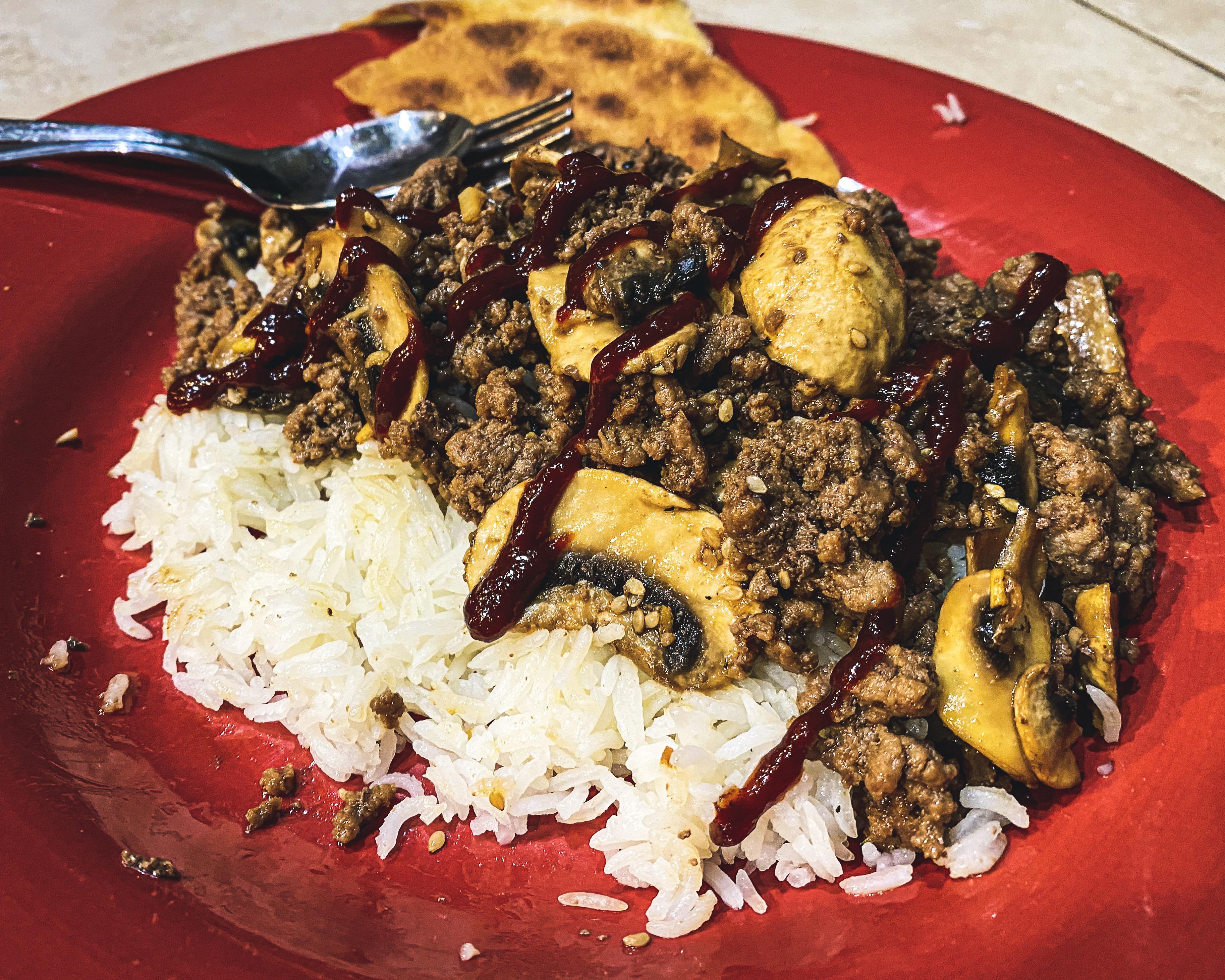 Korean(ish) Ground Beef and Mushrooms over Rice (recipe in comments