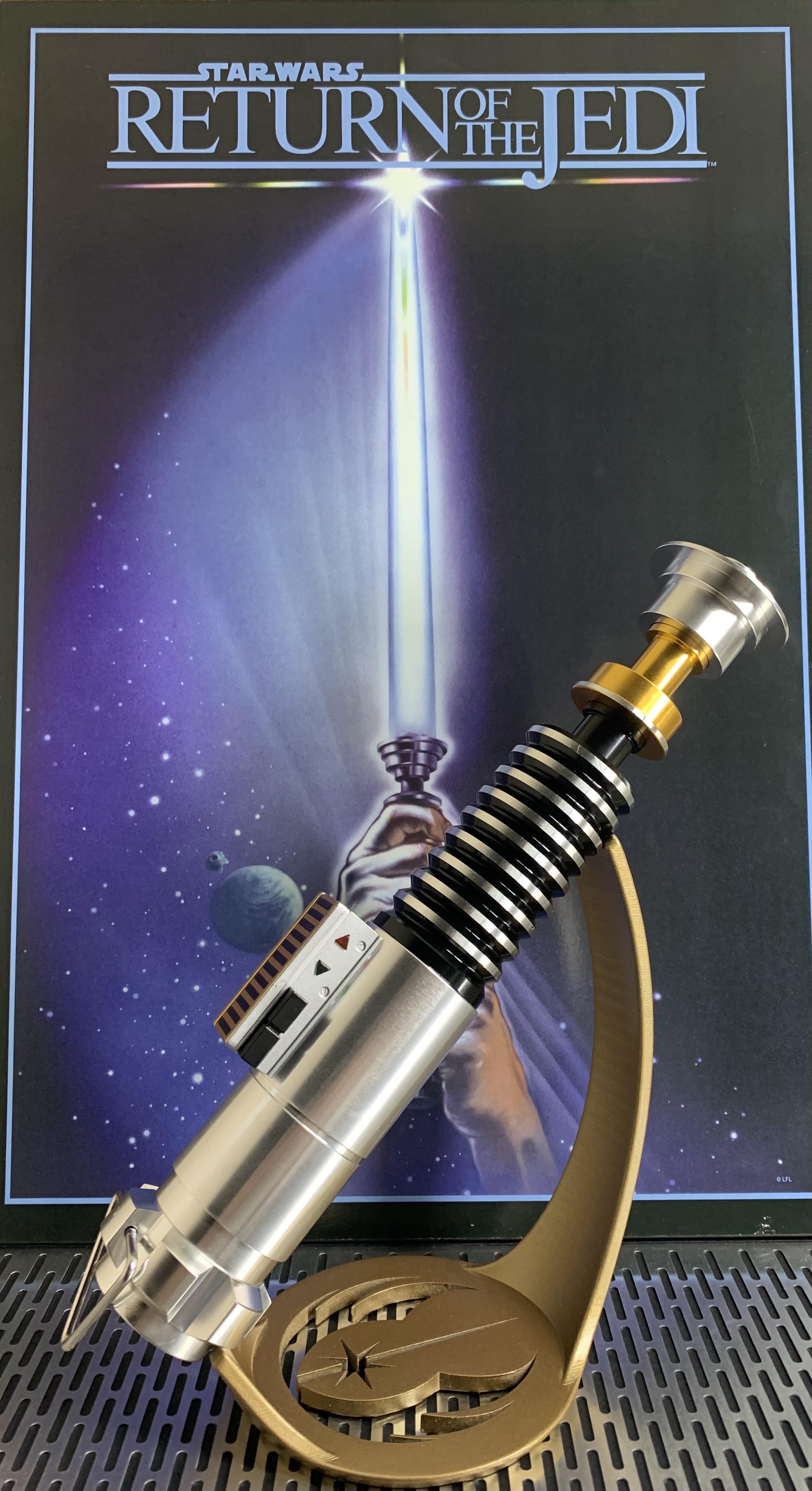 ROTJ Luke Hilt with custom stand r/starwarscollecting