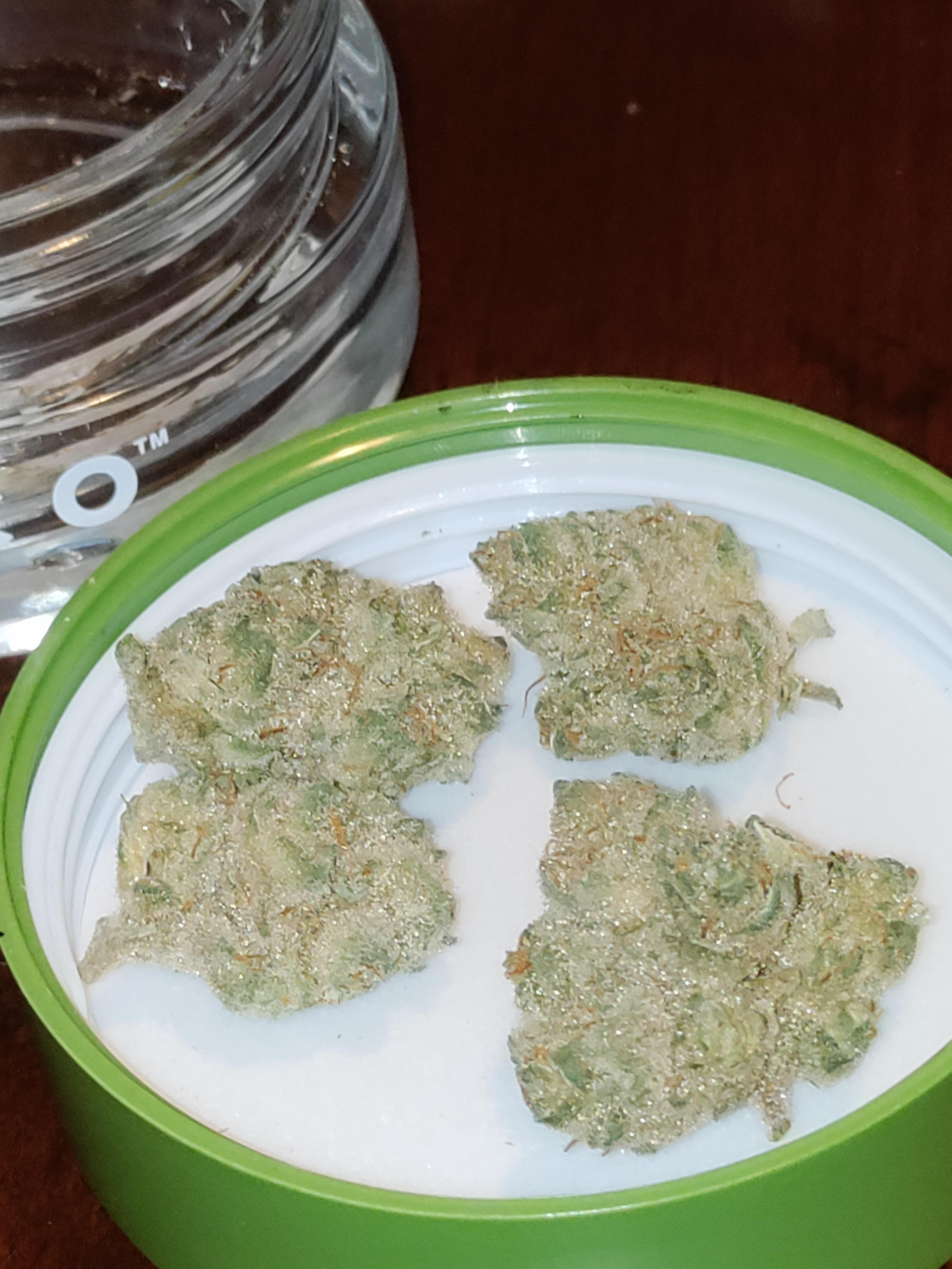 Cresco Rocket Fuel 28.78 (with flash) Review to come r/ILTrees